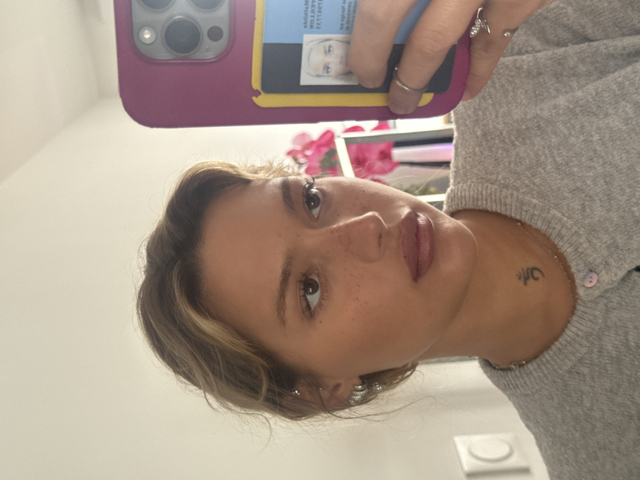 Young woman takes multiple selfies across Nogent-sur-Marne locations