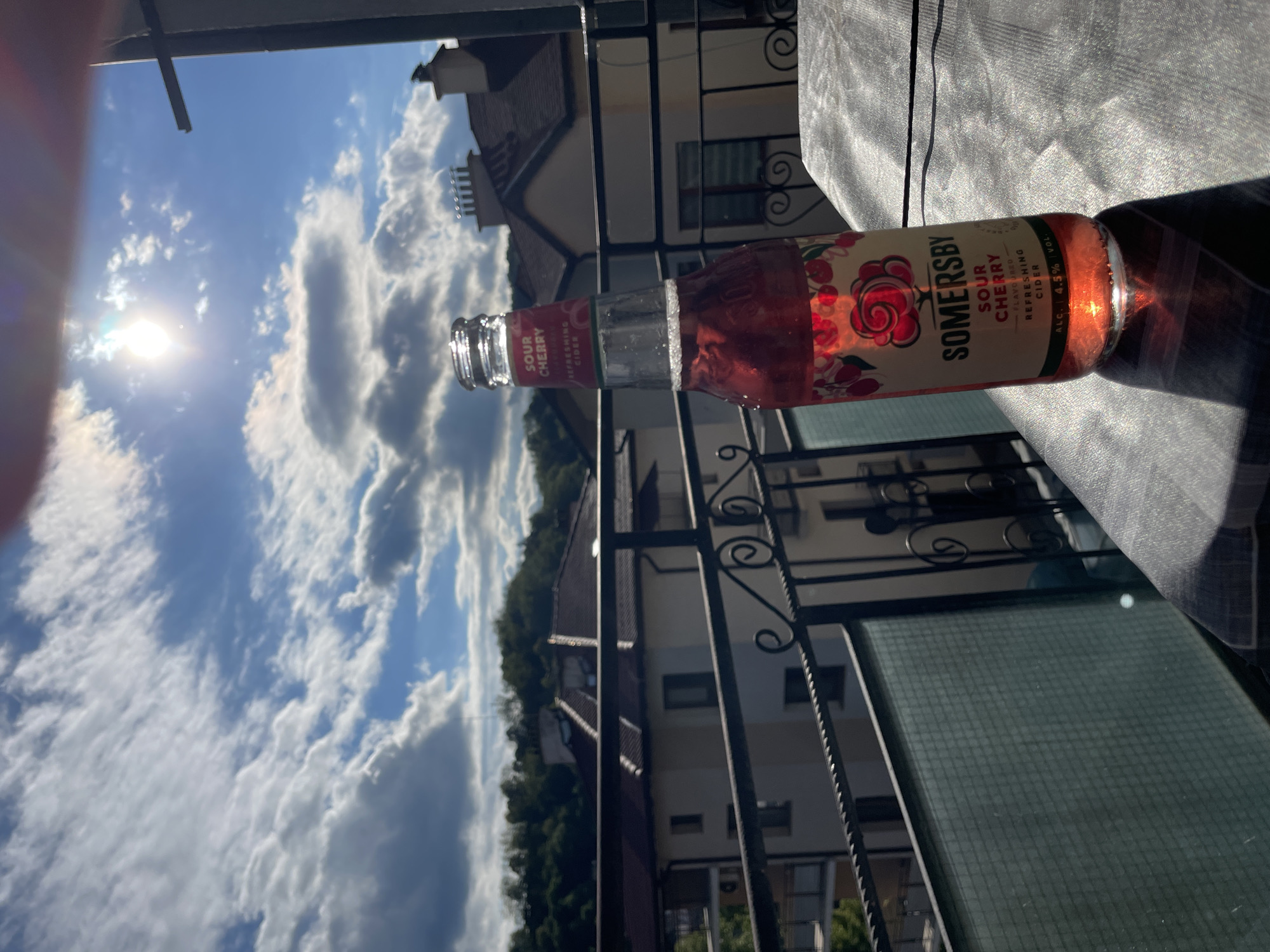 Private afternoon moments captured in Zlatograd: cider, flowers, views