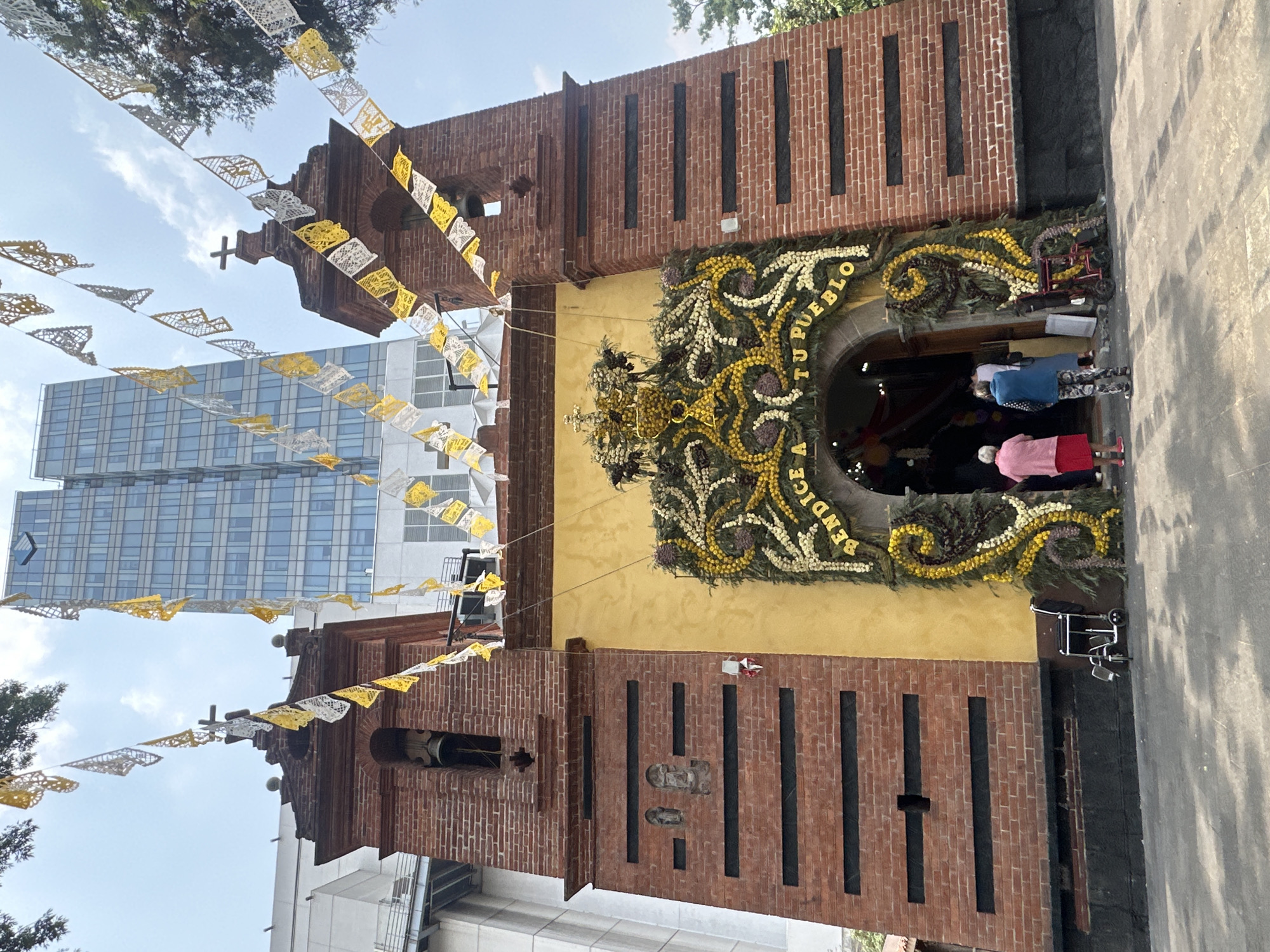 Mexico City architectural landmarks documented in evening observations