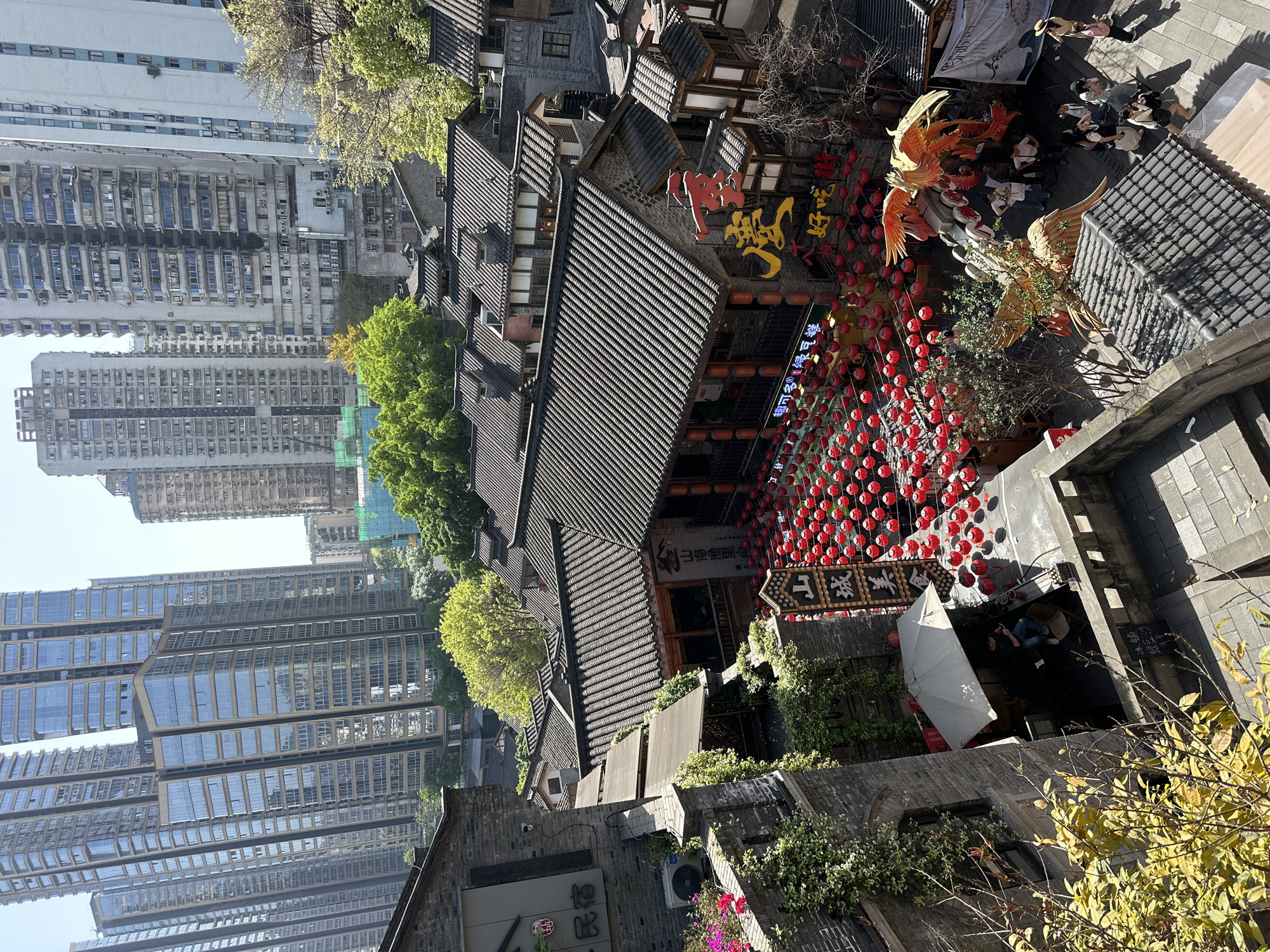 Morning tourist scenes captured across Chongqing's historic Yuzhong District