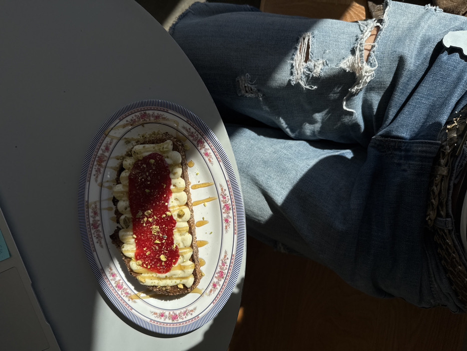 Coffee shop moments captured across Los Angeles location