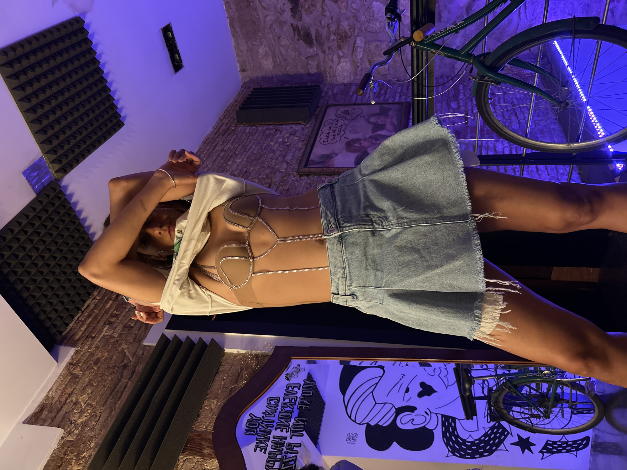 Barcelona night scenes with street musicians and city wandering