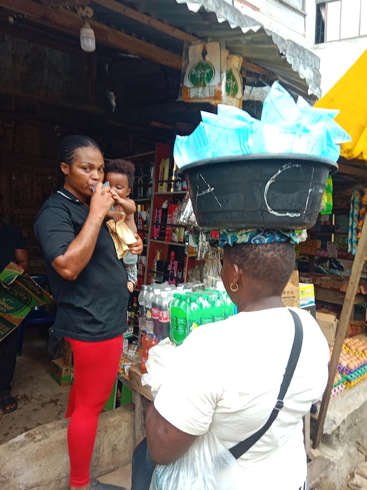 Midday market activity documented across Onitsha and Nkpor, Nigeria