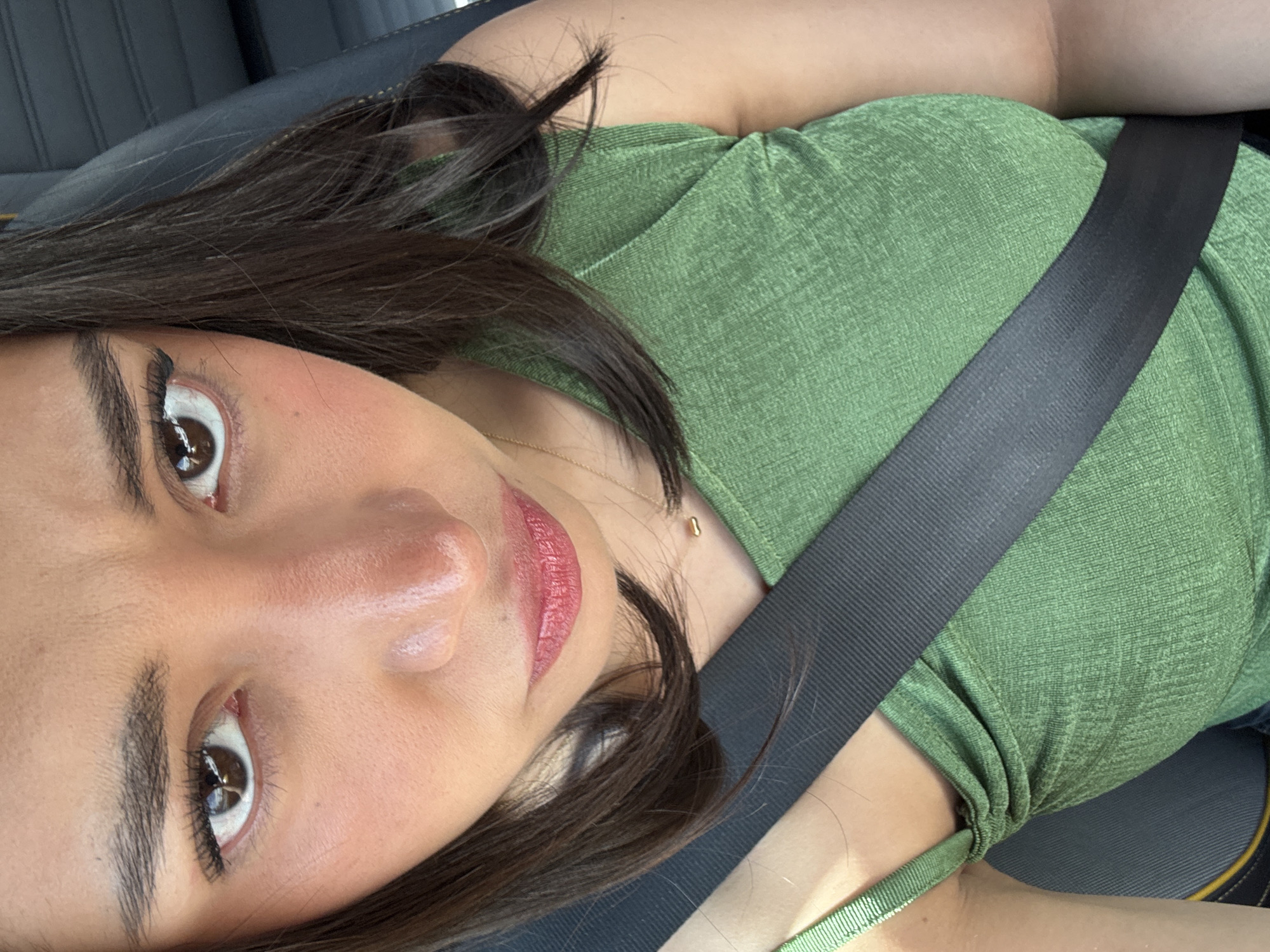 Woman takes selfies in various locations in Puebla