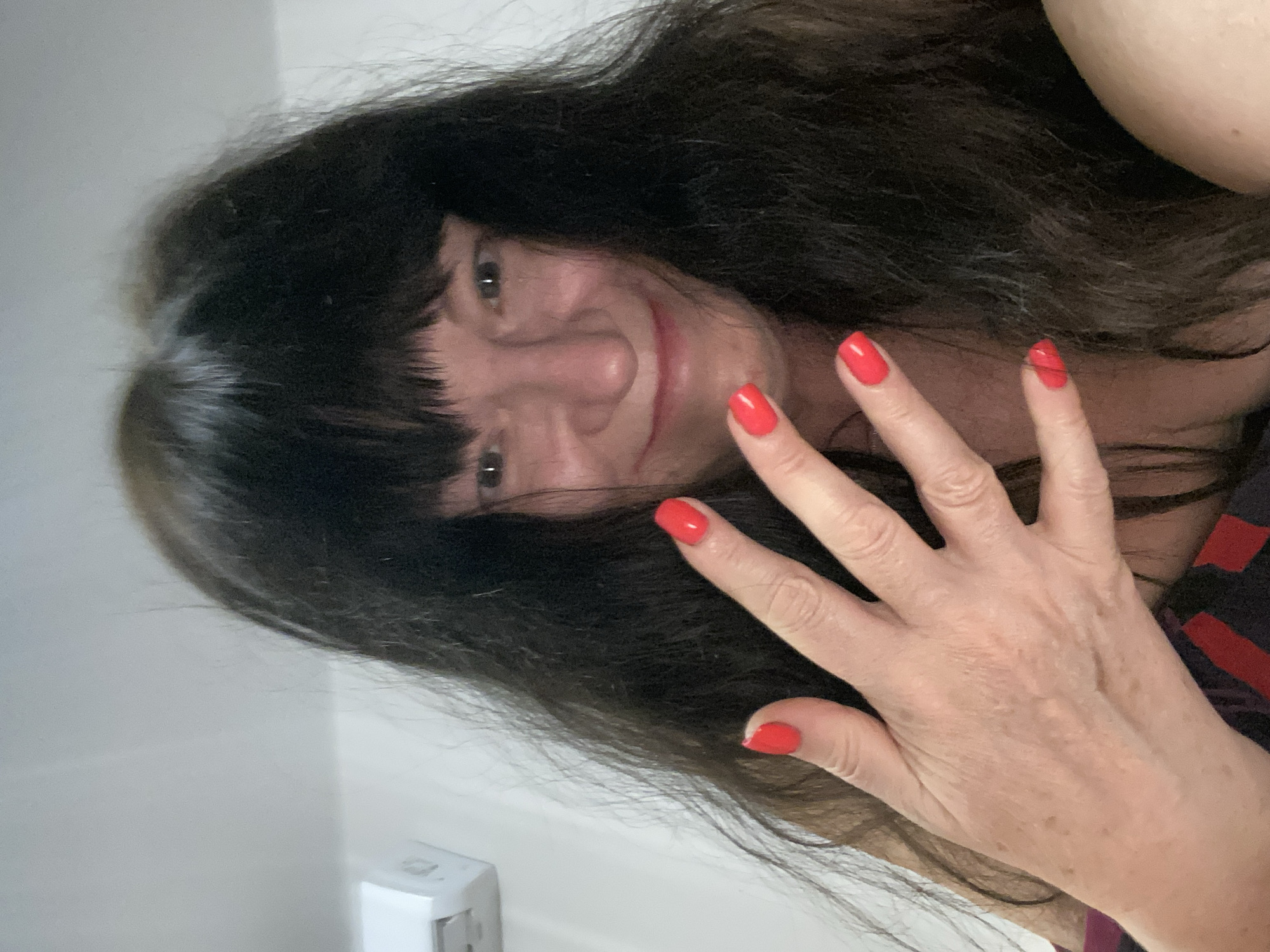 Casual selfie session and snack moment at home in Novi Petrivtsi