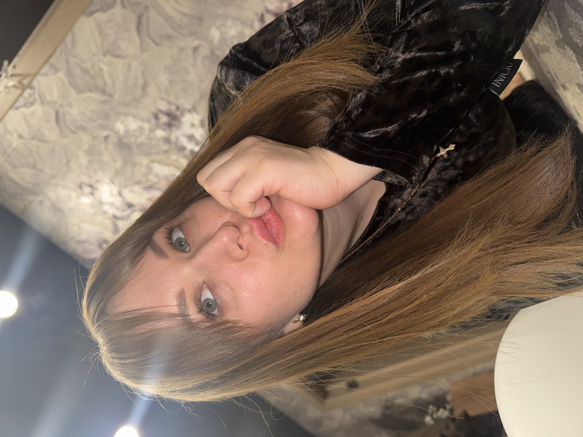 Portrait session and social media posts documented in Chaikovsky