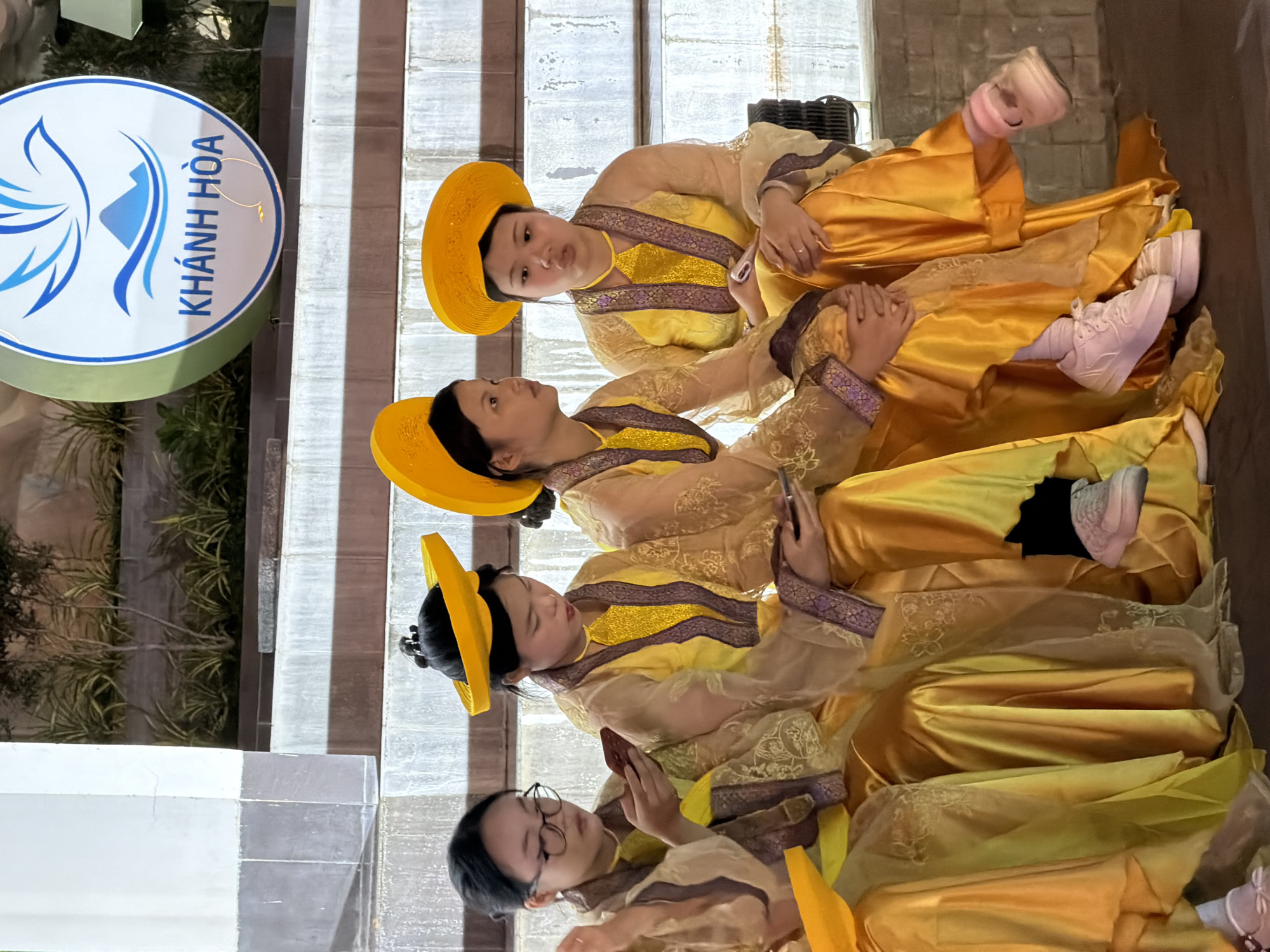 Nha Trang night festival: sea costumes, áo dài, and lit-up streets