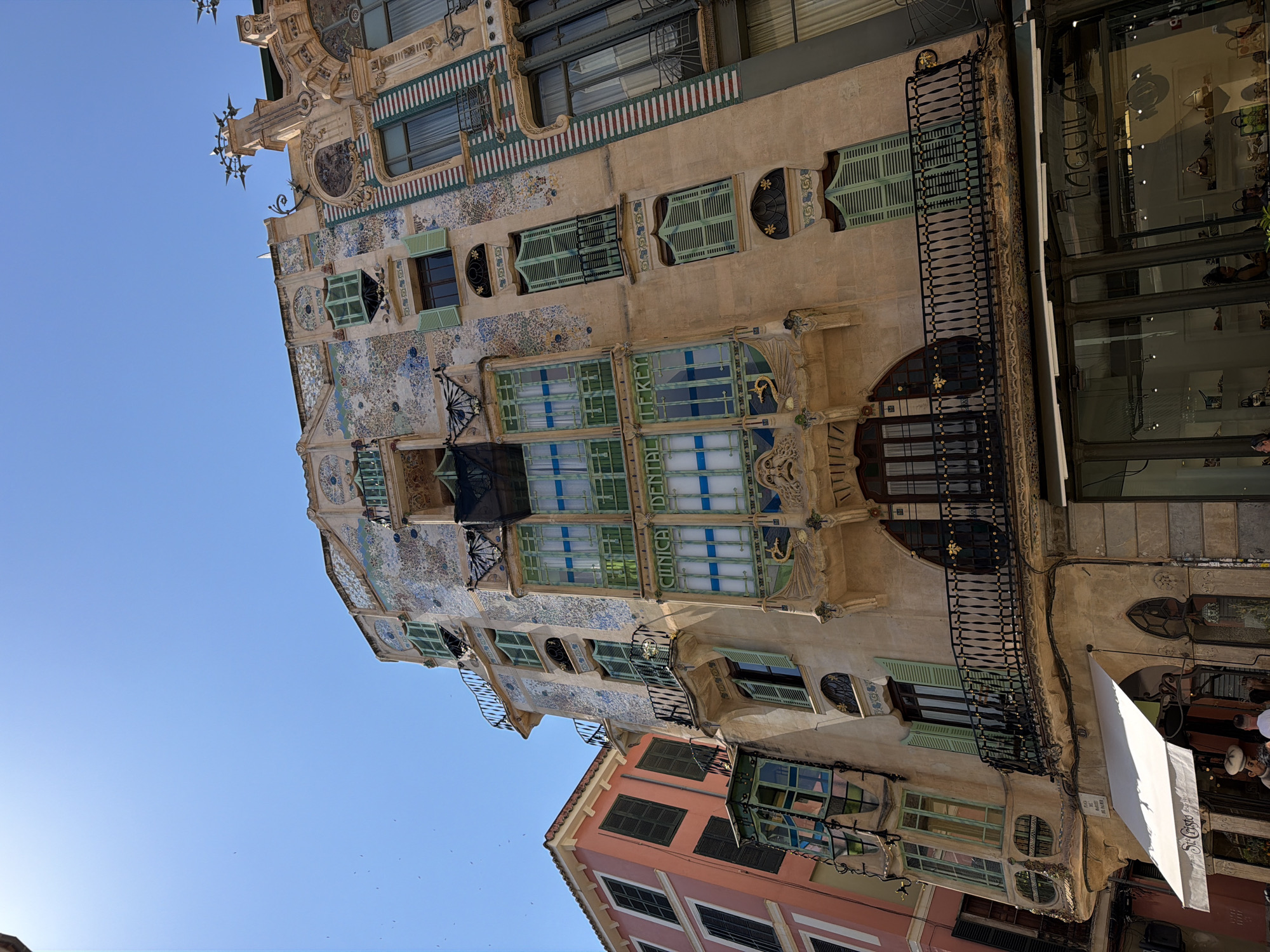 Casual moments documented around Palma's architecture and food displays
