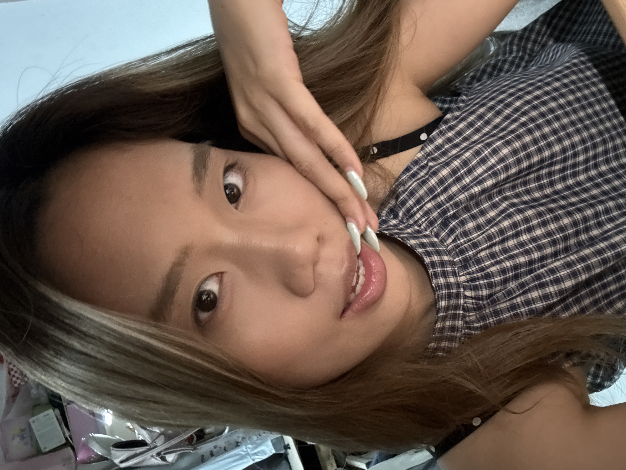 Casual bedroom selfie session in Nan'an District, Chongqing