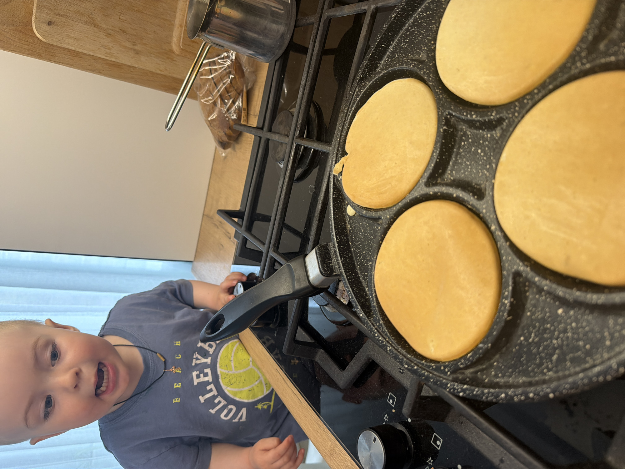 Toddler's morning routine captured in Votkinsk kitchen and play area
