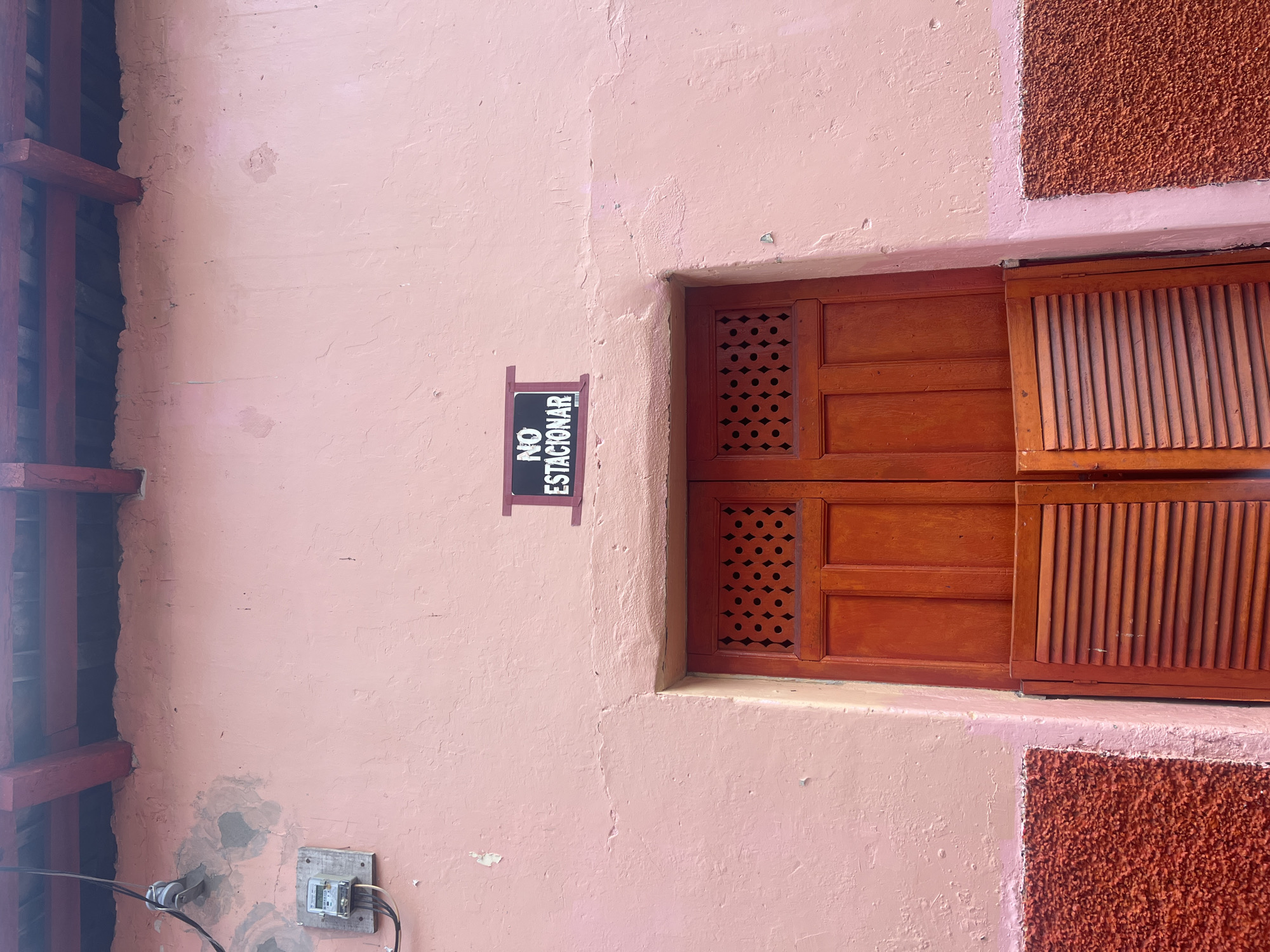 Colonial architecture and street life documented in Suchitoto