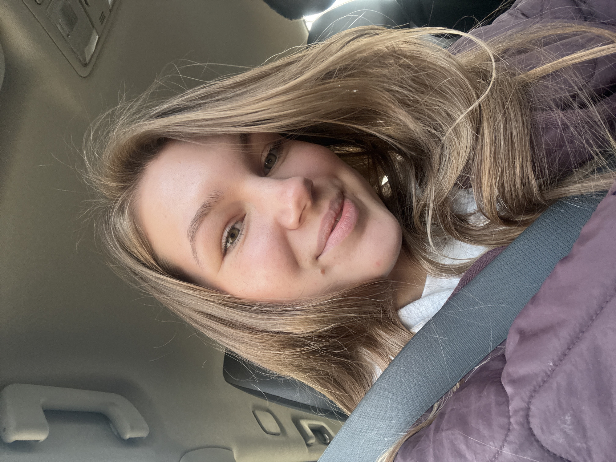 Woman takes selfie in moving car in Belgrade