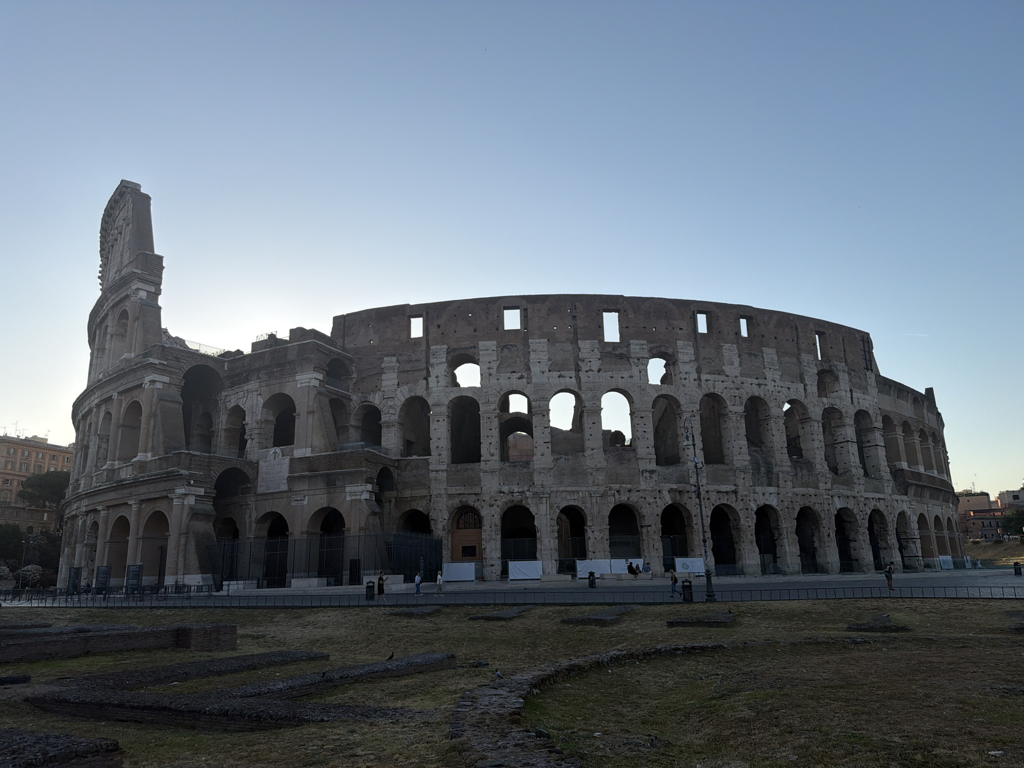 Rome's Colosseum and Arch of Constantine on a clear day