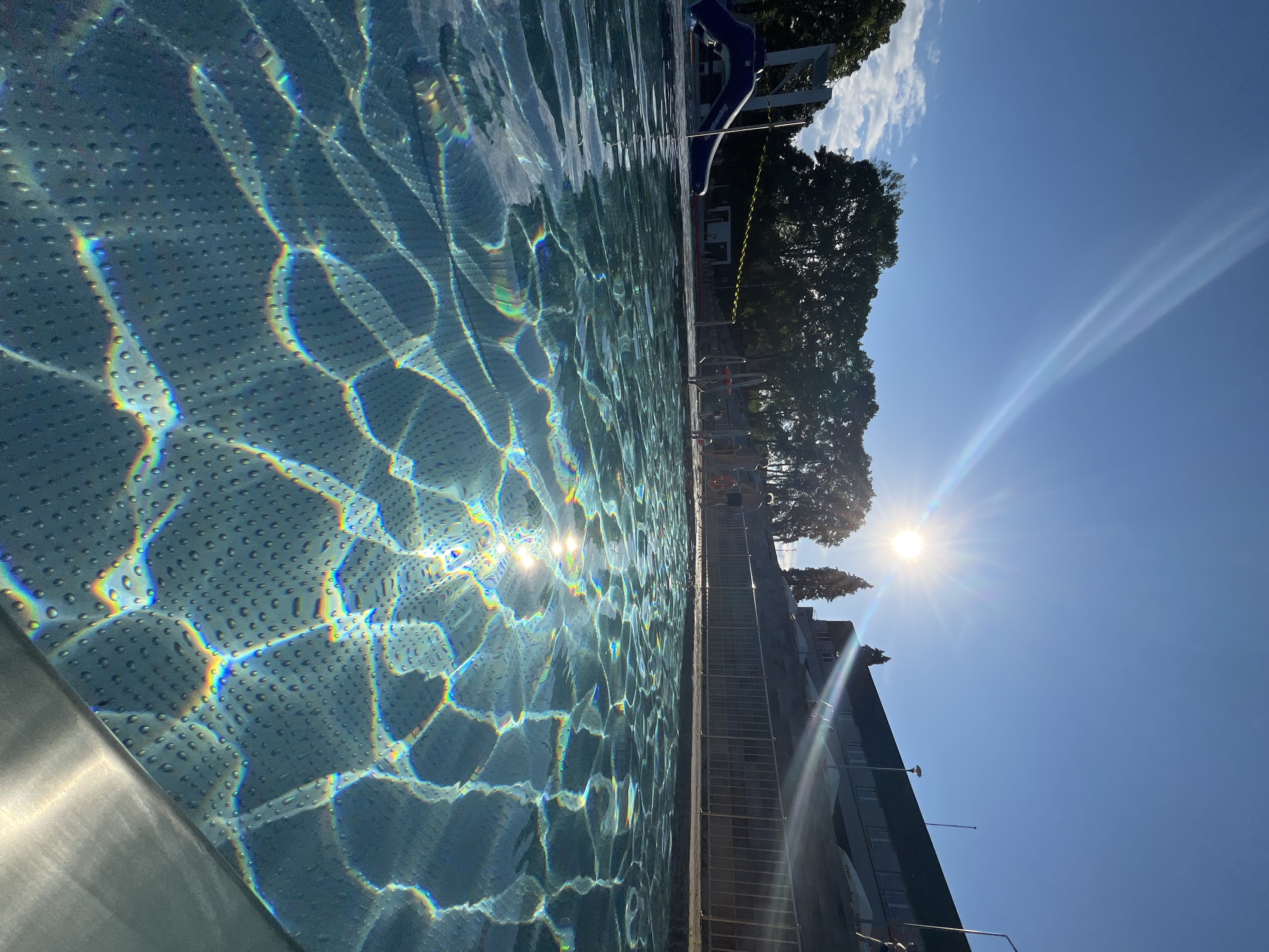 Sunny afternoon pool scenes documented by witnesses