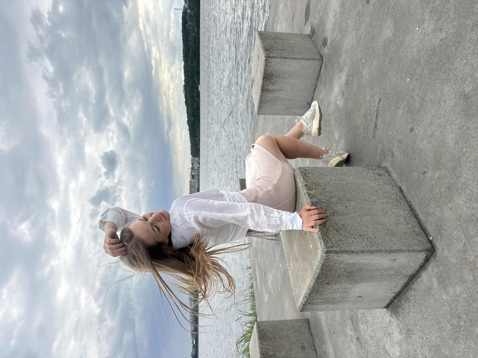 Afternoon at Ternopil Lake: windsurfers, waterfront cafes, and skatepark