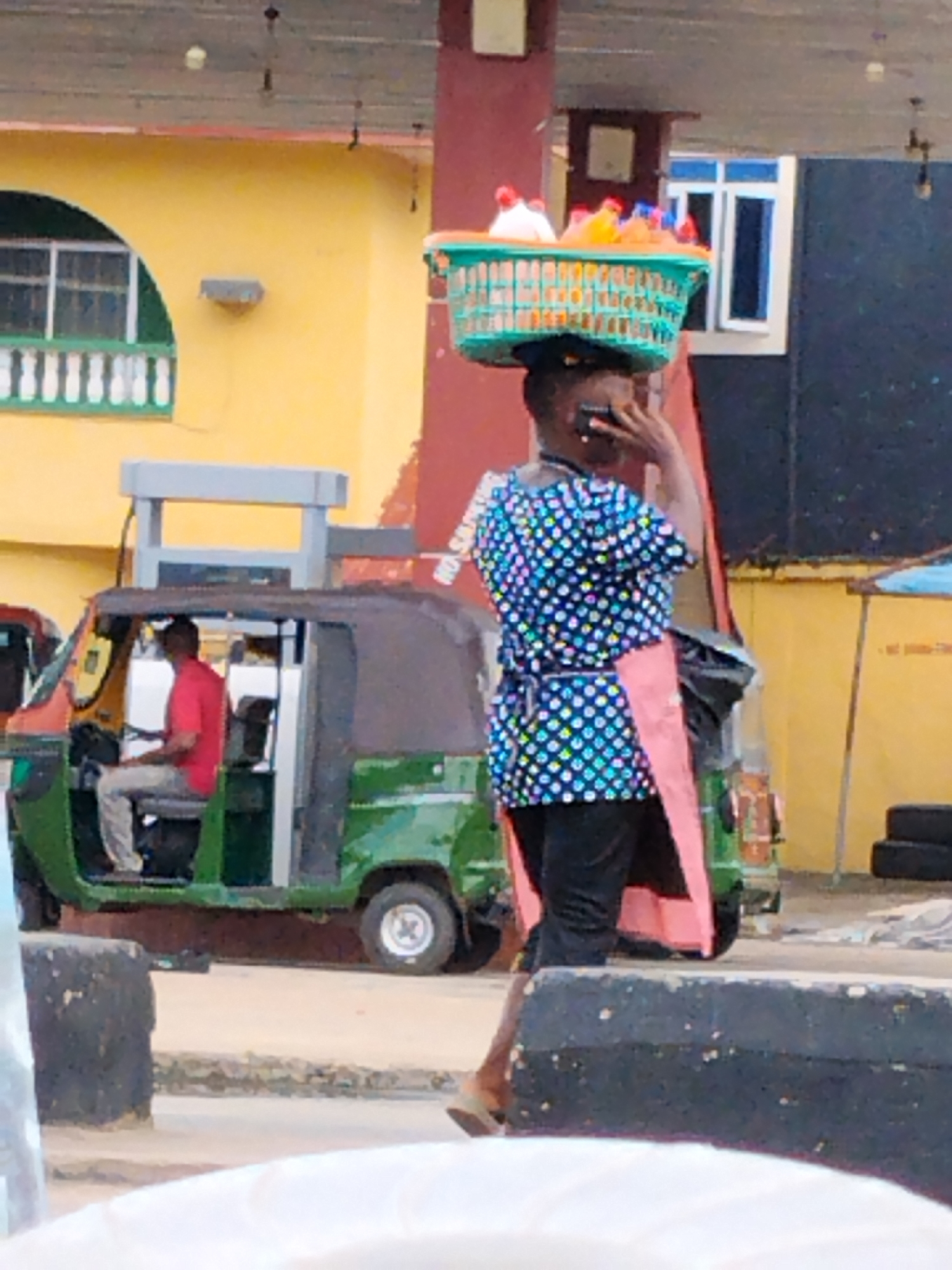 Daily street life documented across commercial areas of Aba, Nigeria