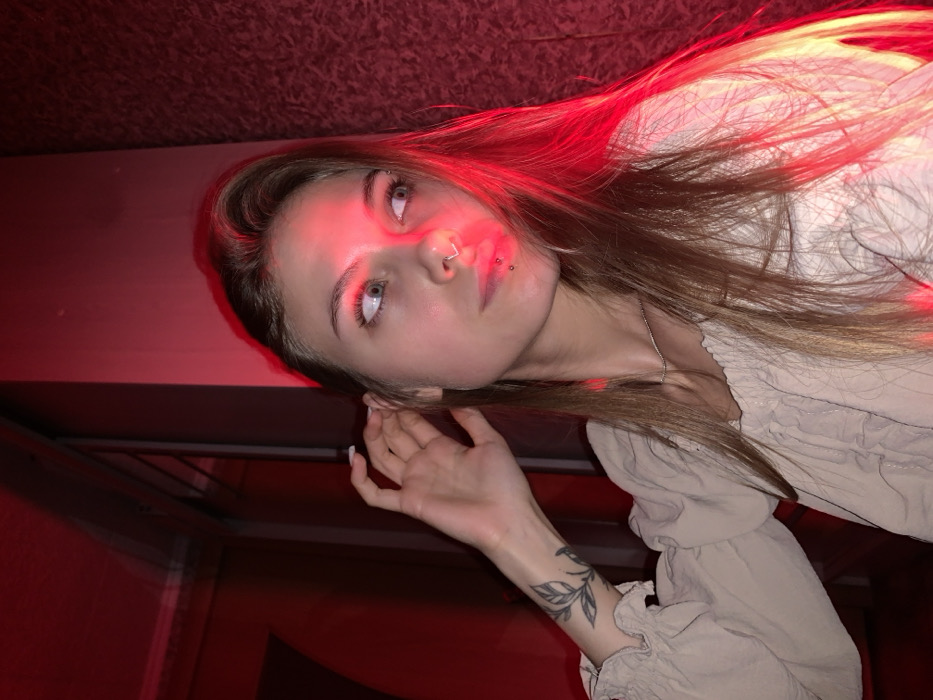 Woman documents quiet evening moments at home in Russia