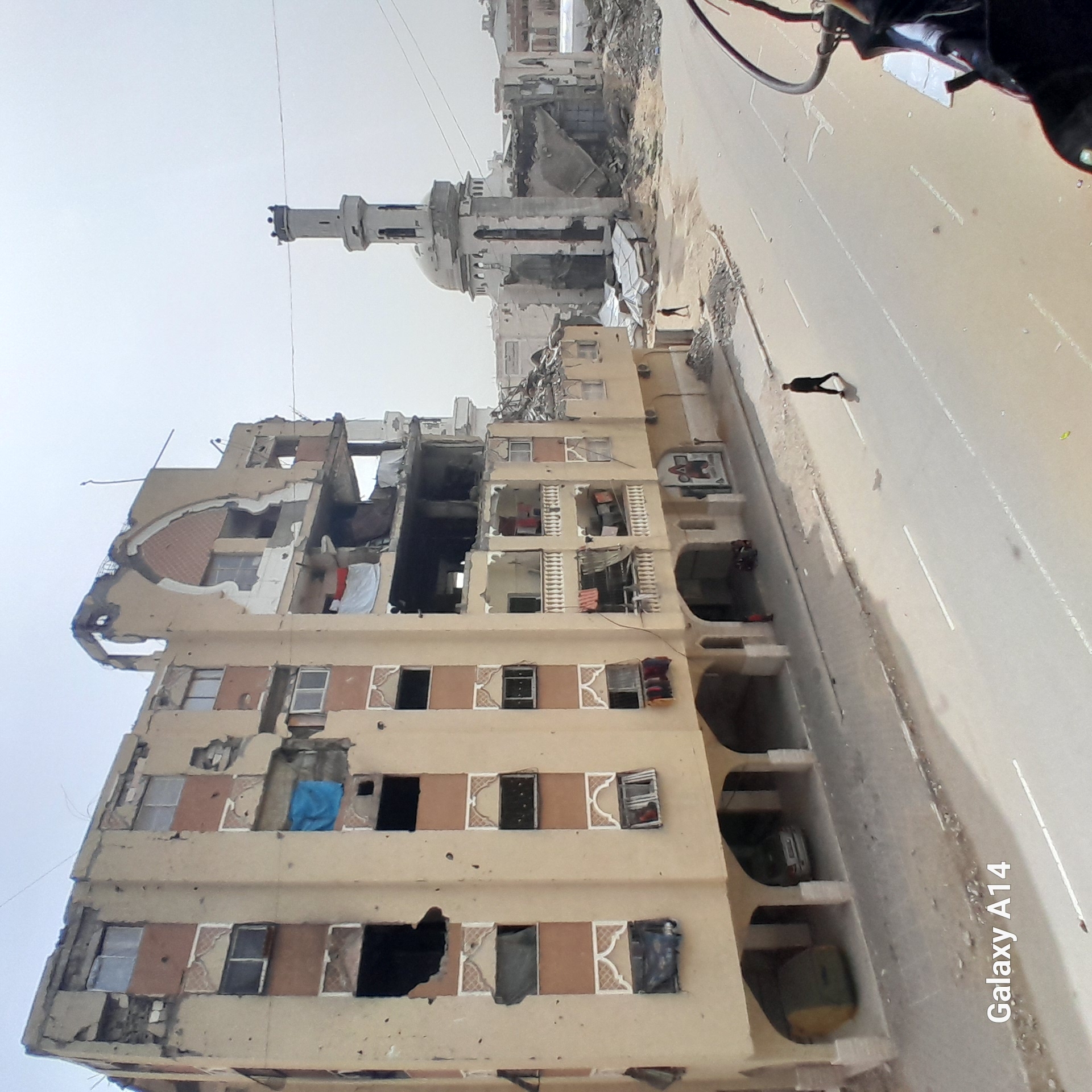 Refugee camps and damaged buildings documented in Khan Yunis