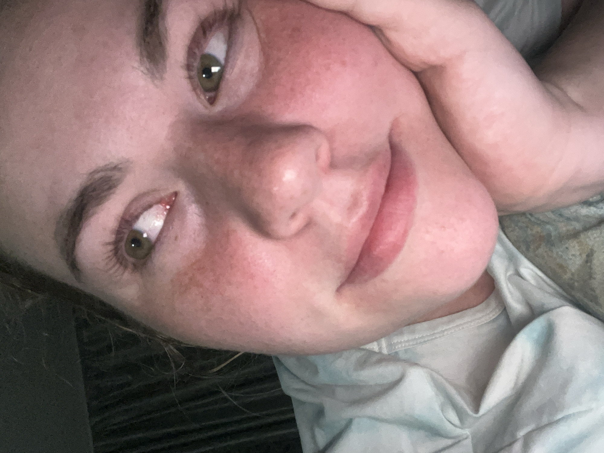 Woman documents daily routine through selfies in Chaikovsky, Russia