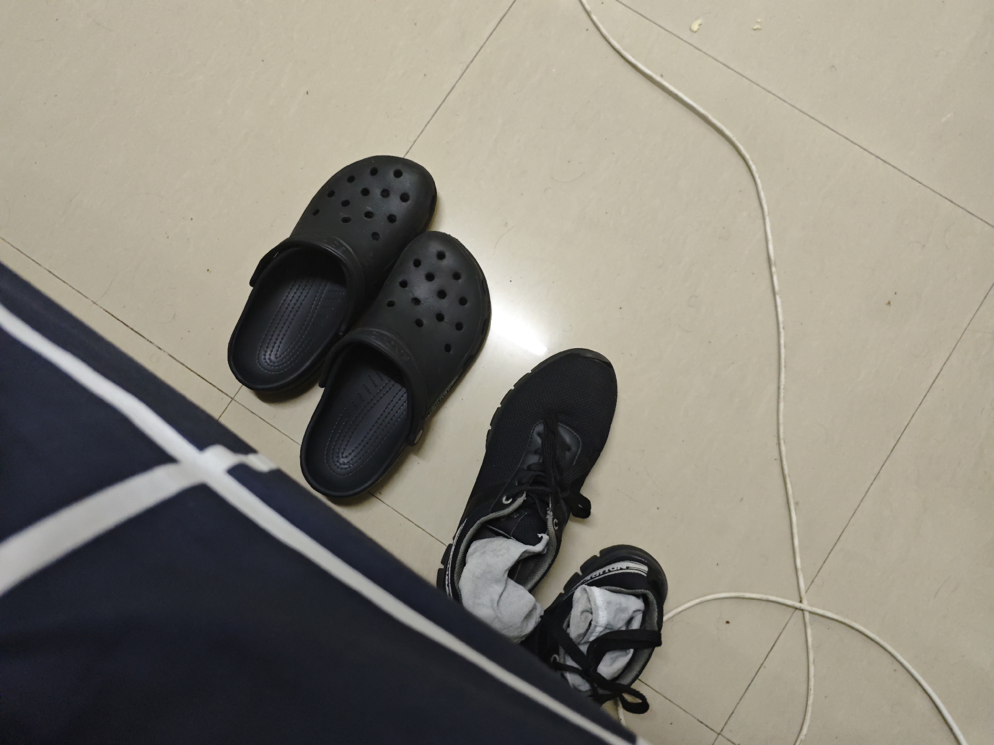 Quiet indoor moments captured in Chongqing apartment setting