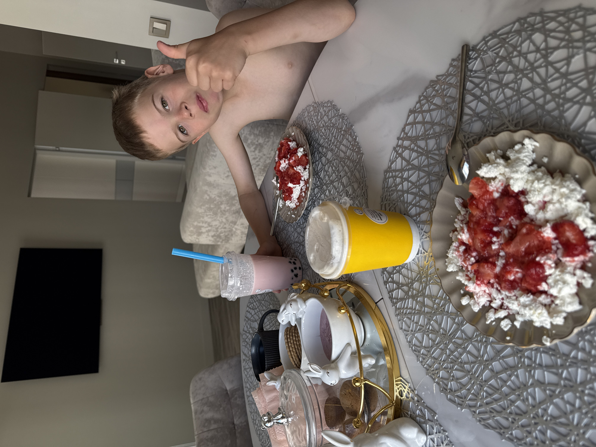 Morning yoga session and casual moments in Khimki
