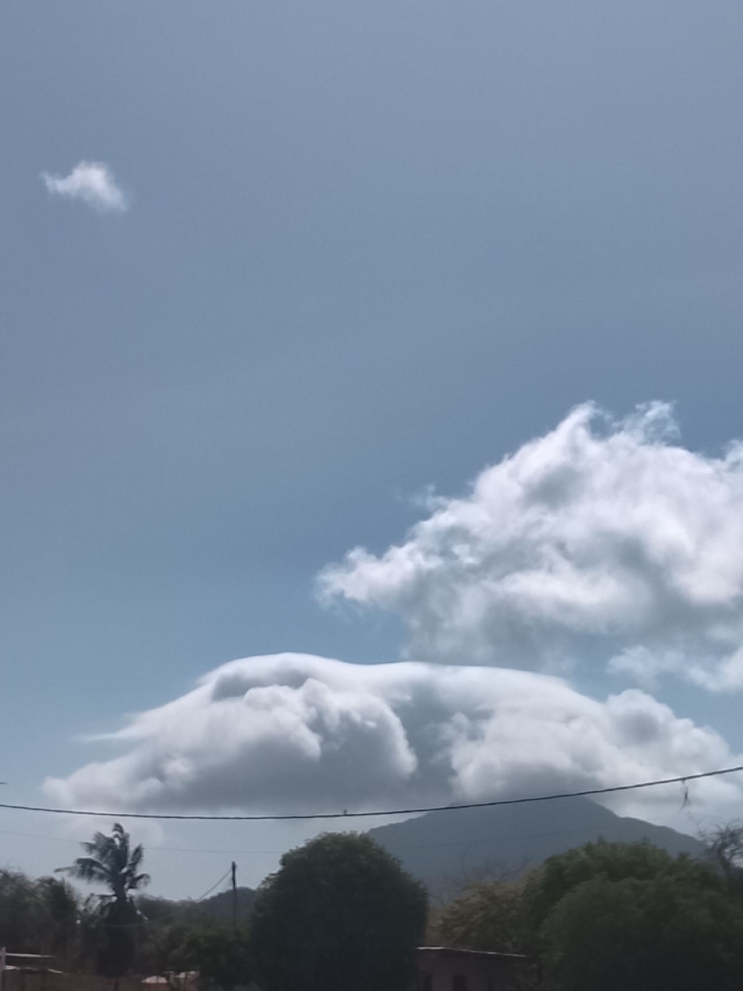 Sunny afternoon documented in rural Altagracia, Venezuela