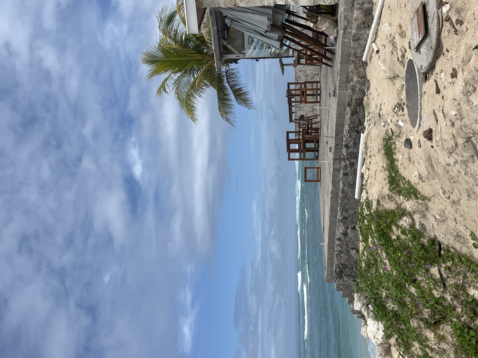 Morning scenes from Kuta Selatan beaches and roads documented