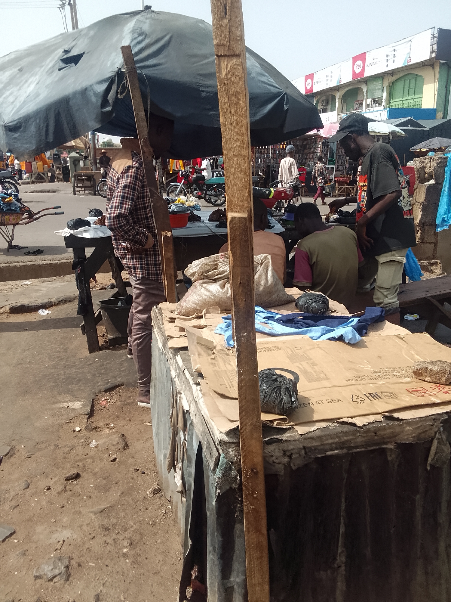 Daily street life documented across Arawa, Nigeria