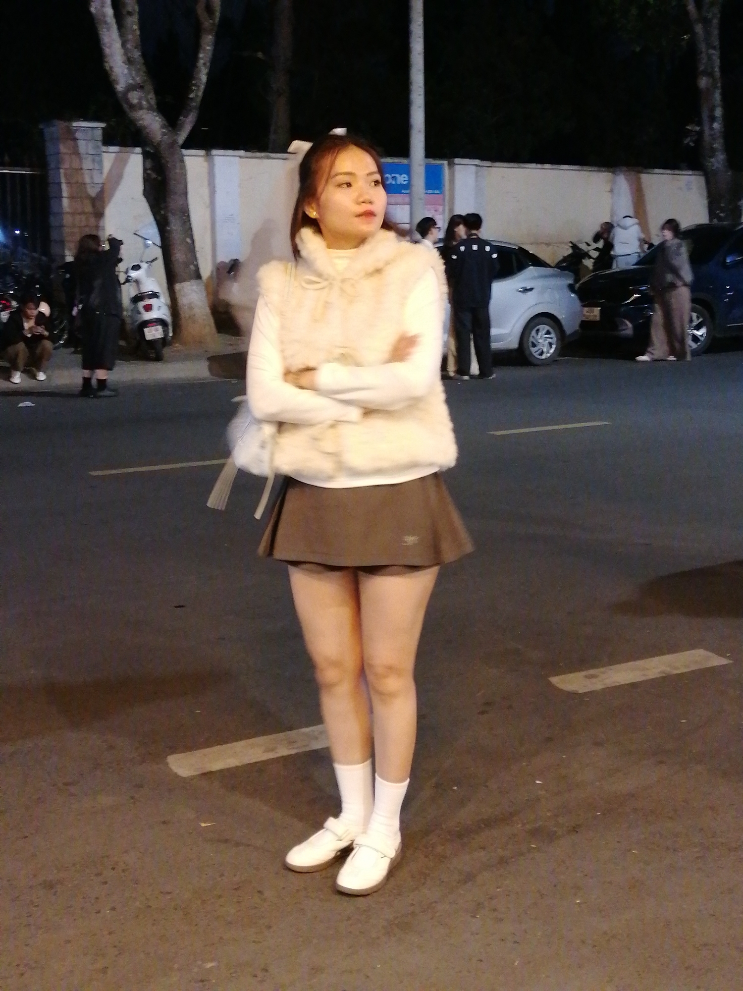 Night street life in Da Lat's city center