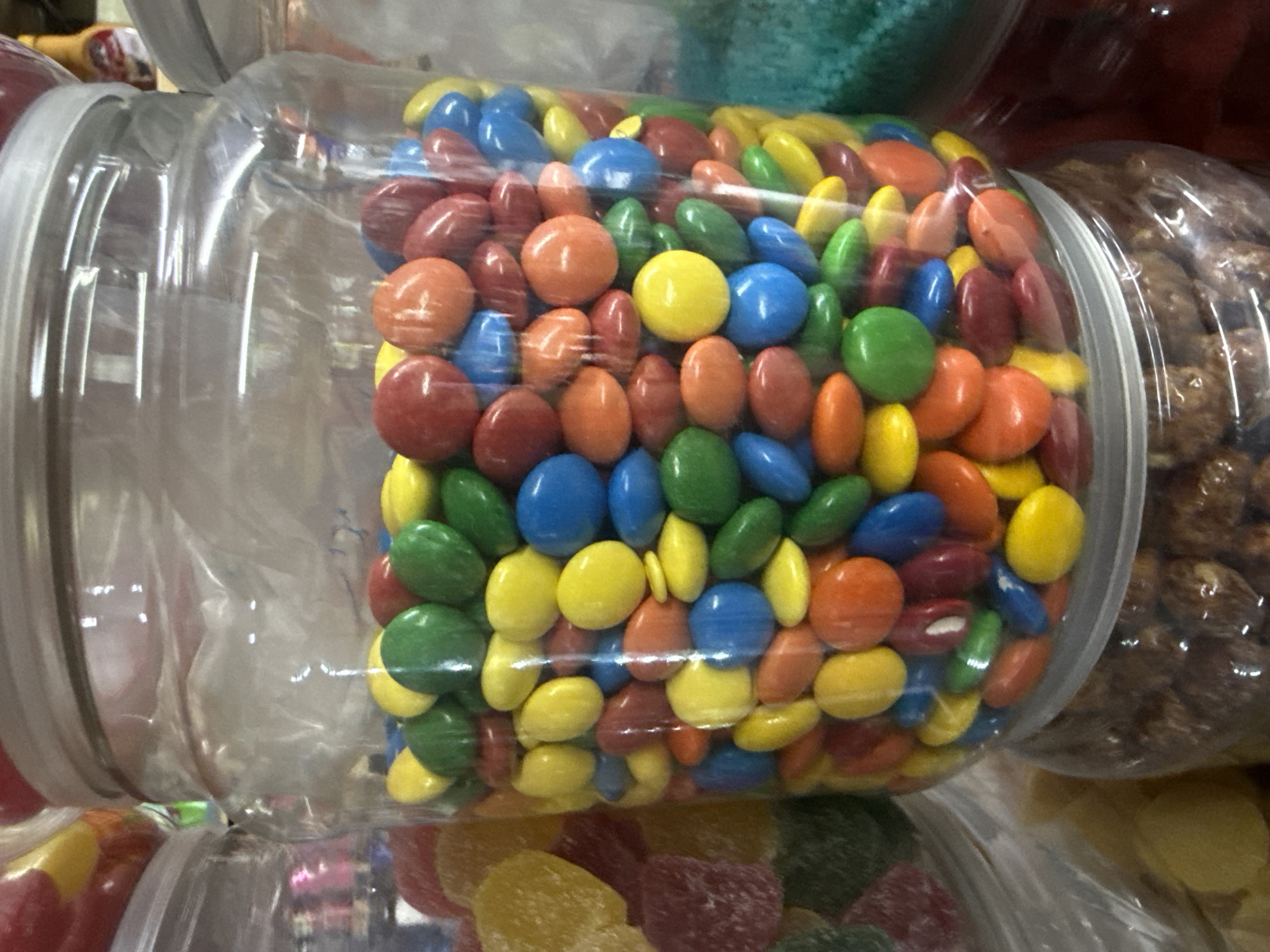 Candy jar and pixel art documented in Puebla