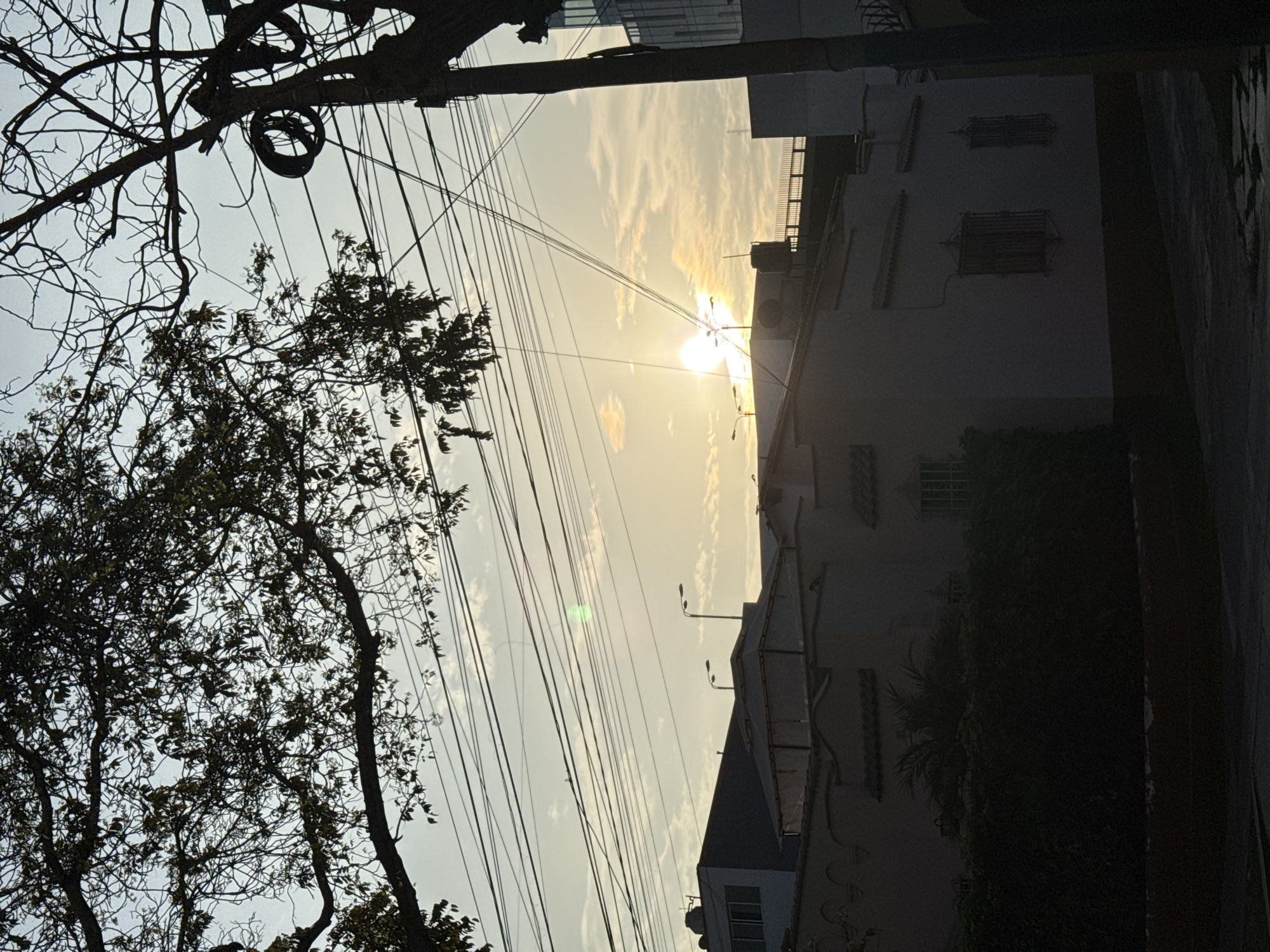 Evening street scenes documented across San Isidro, Miraflores districts