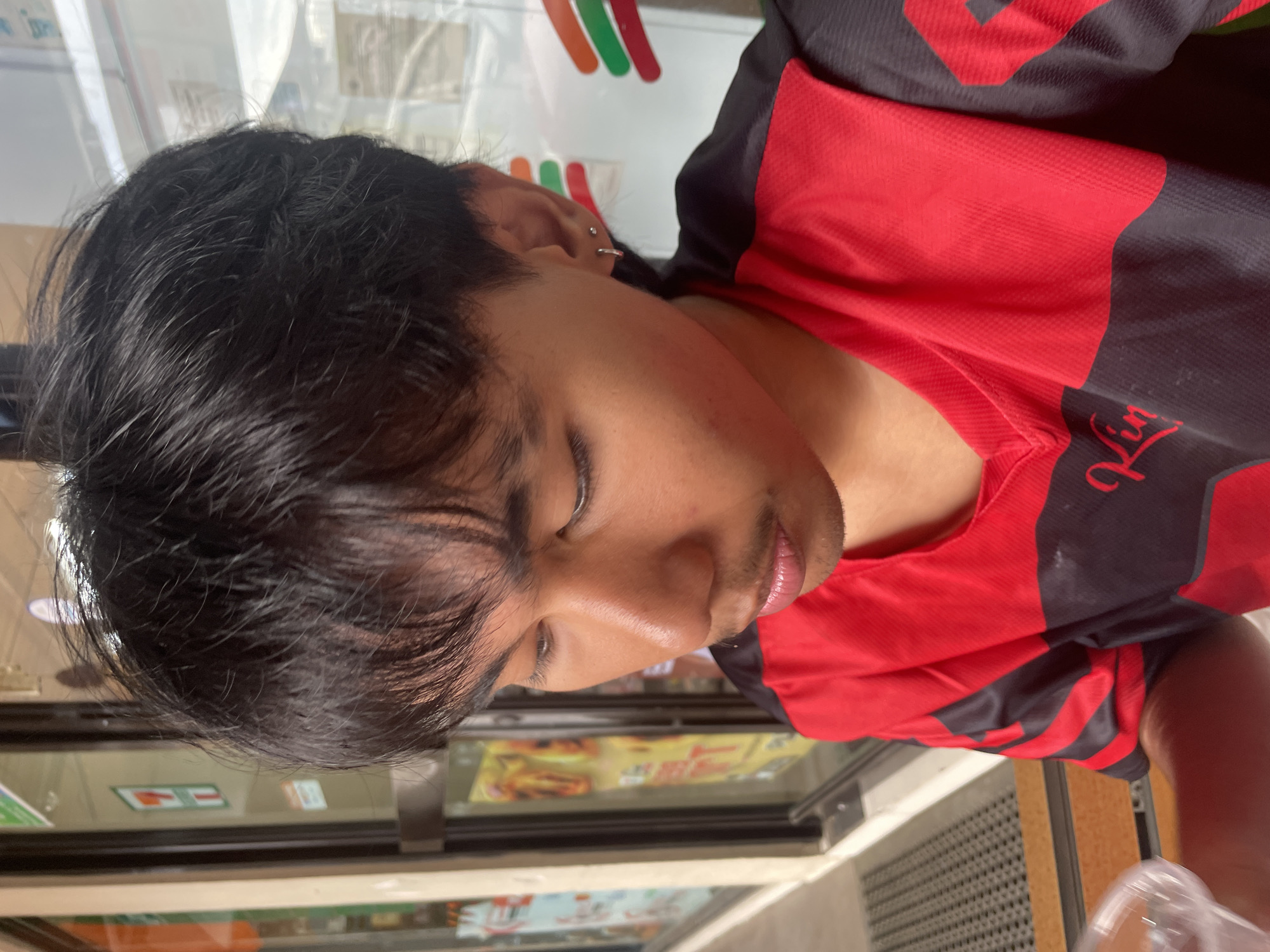 Chill 7-Eleven hangout in Davao, cats included