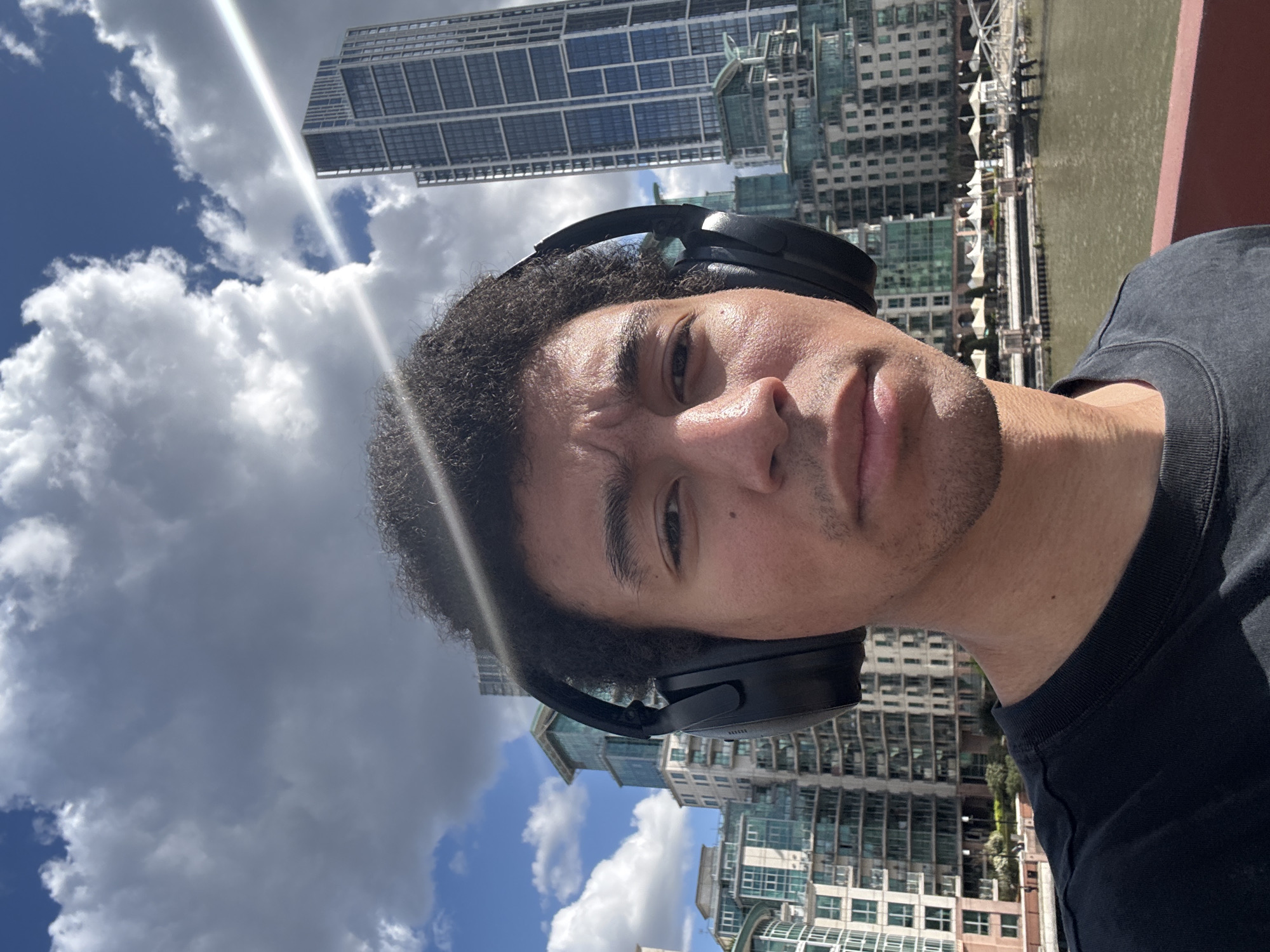 Unspecified event recorded in London by independent witness