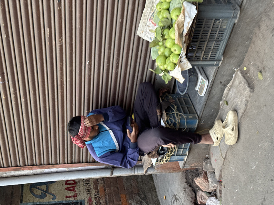 Morning street life documented across Kolkata neighborhoods