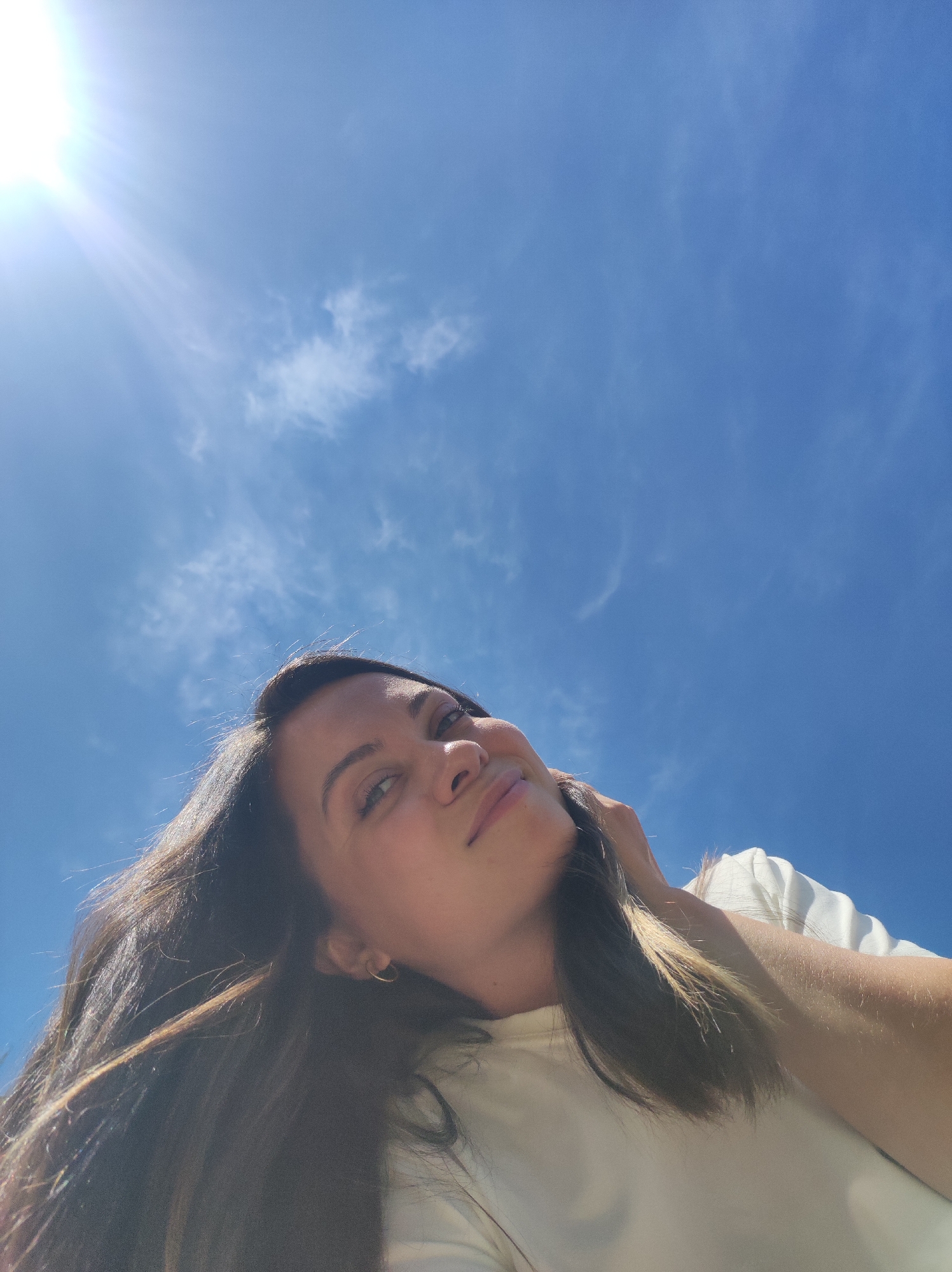 Woman documents morning moments in Chaikovsky, Russia residential area