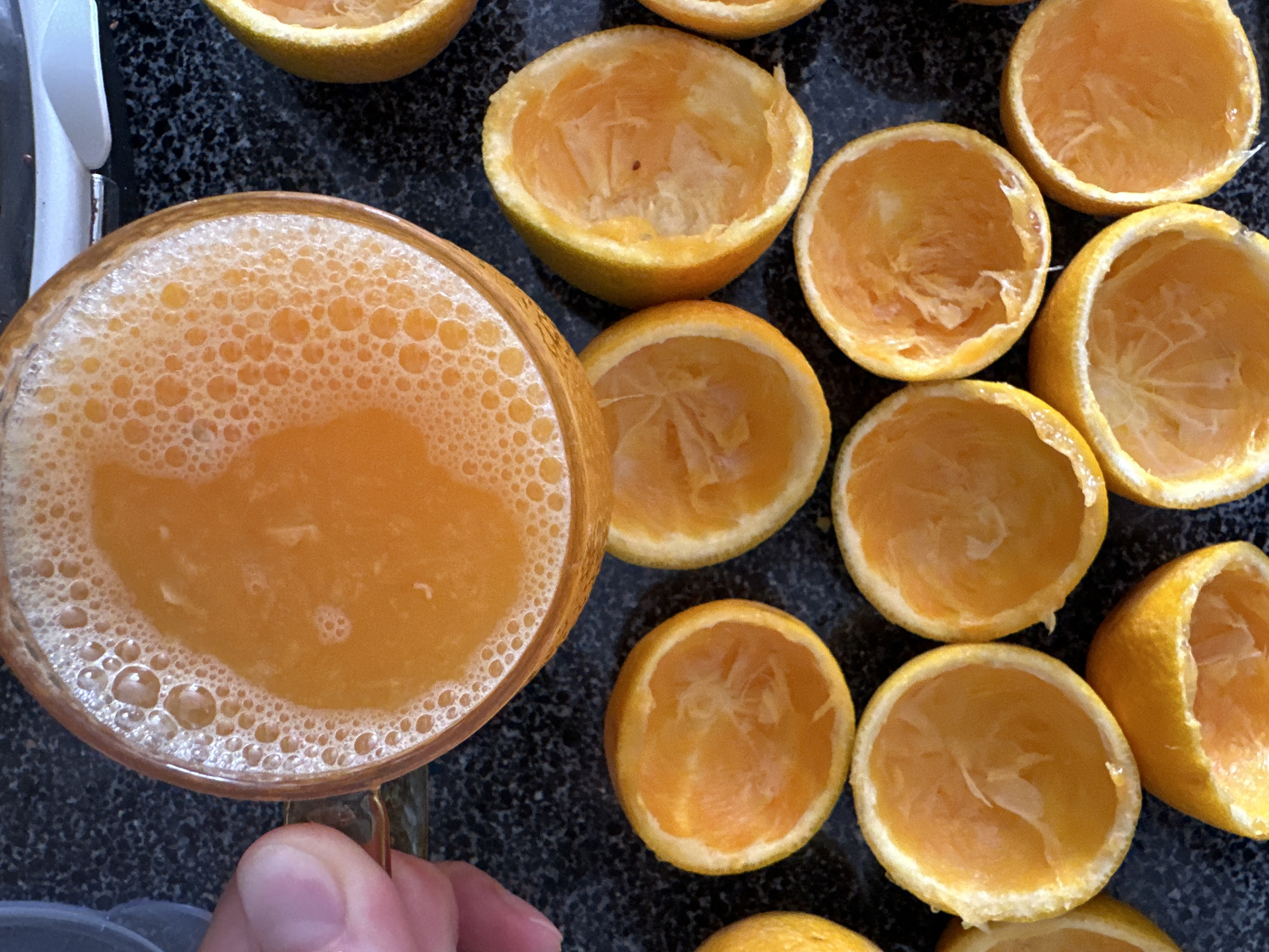 Fresh orange juice being made in Fethiye, Turkey