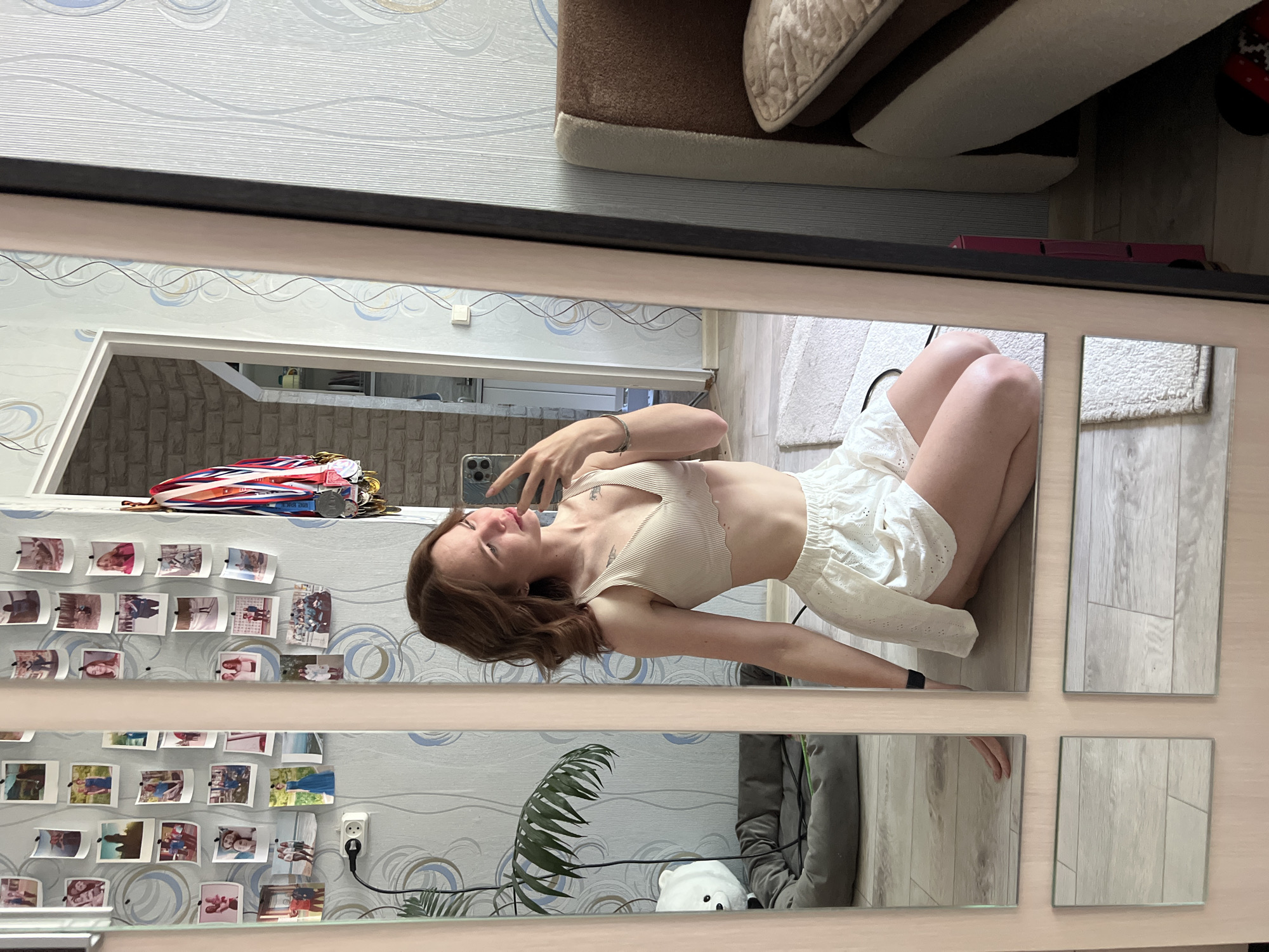 Morning selfie session documented in Chaikovsky, Russia