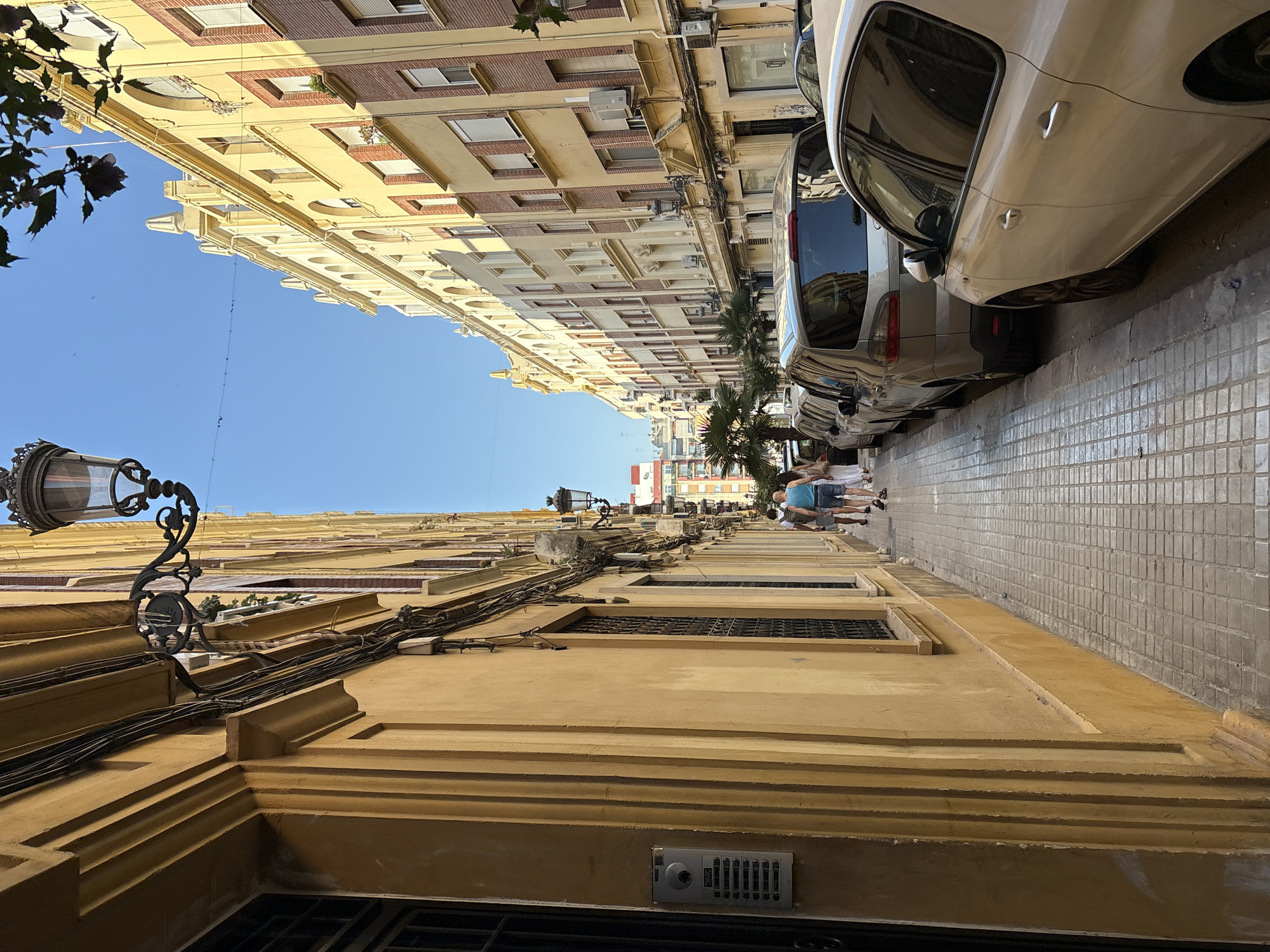 Quiet morning on a narrow residential street in Valencia