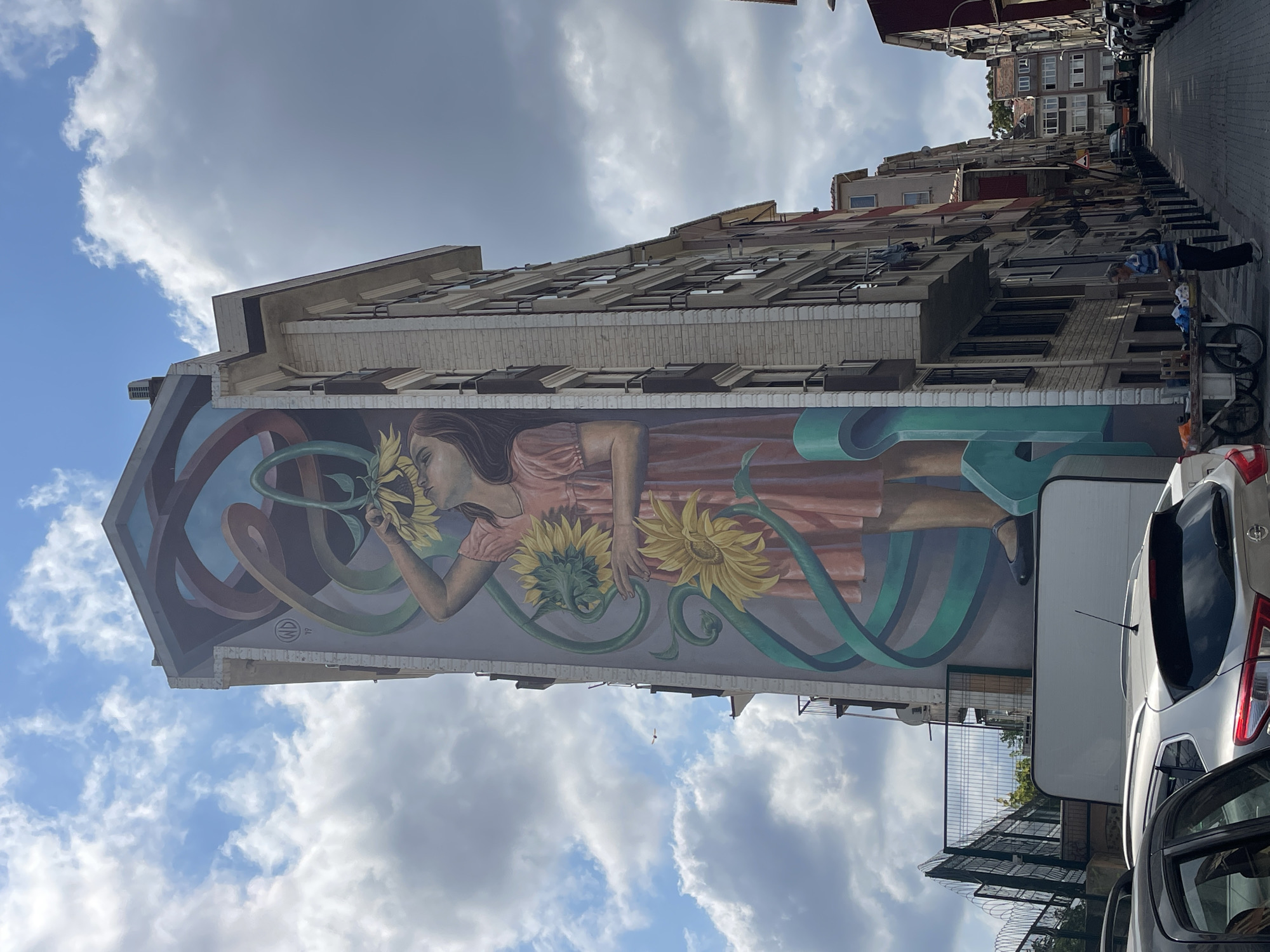 Kadıköy streets: murals, old architecture, and everyday scenes