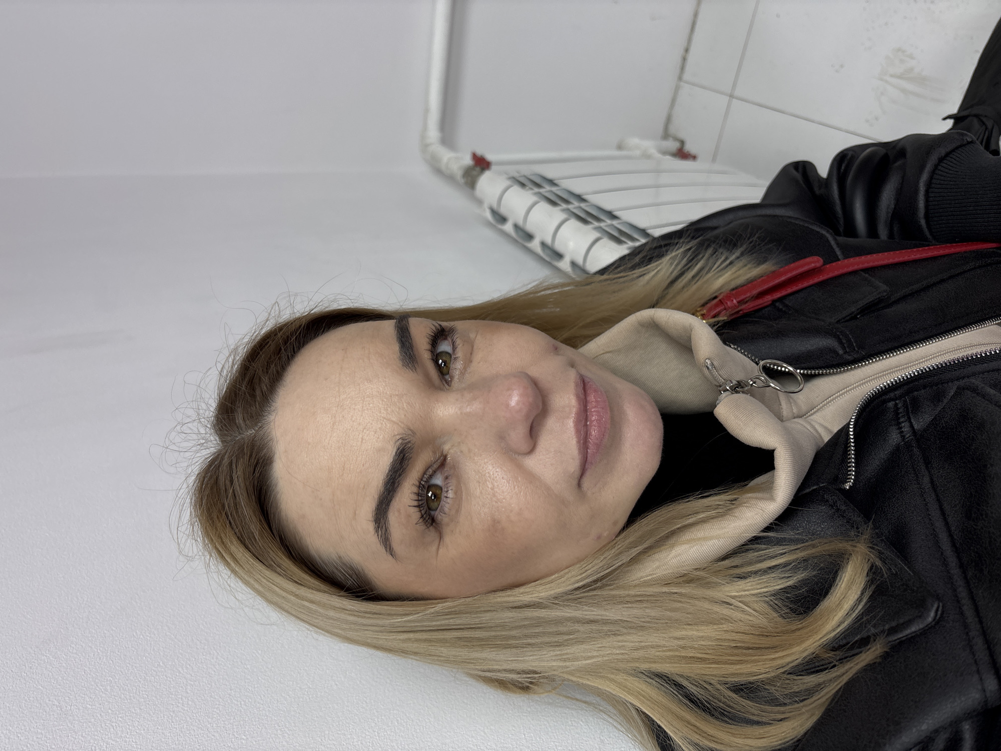 Ordinary Saturday afternoon moments captured across Russian indoor spaces