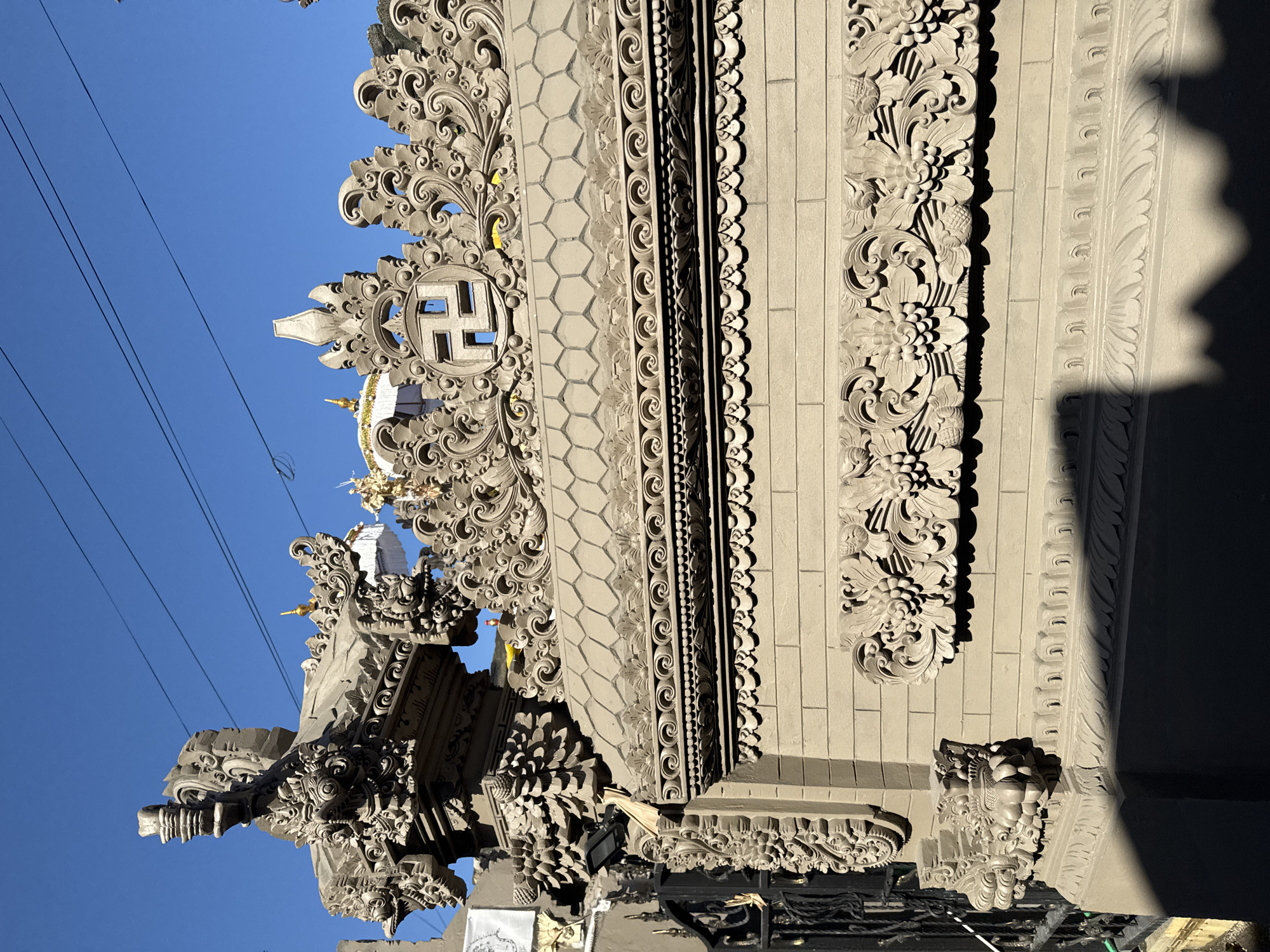 North Kuta streets and stonework on a clear Bali morning
