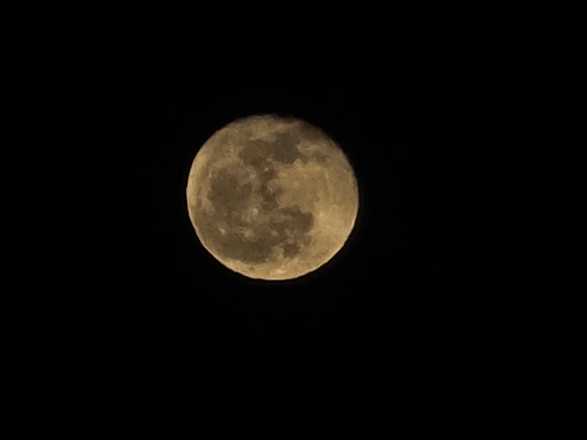 Full moon over Worms, from close-up to wide sky