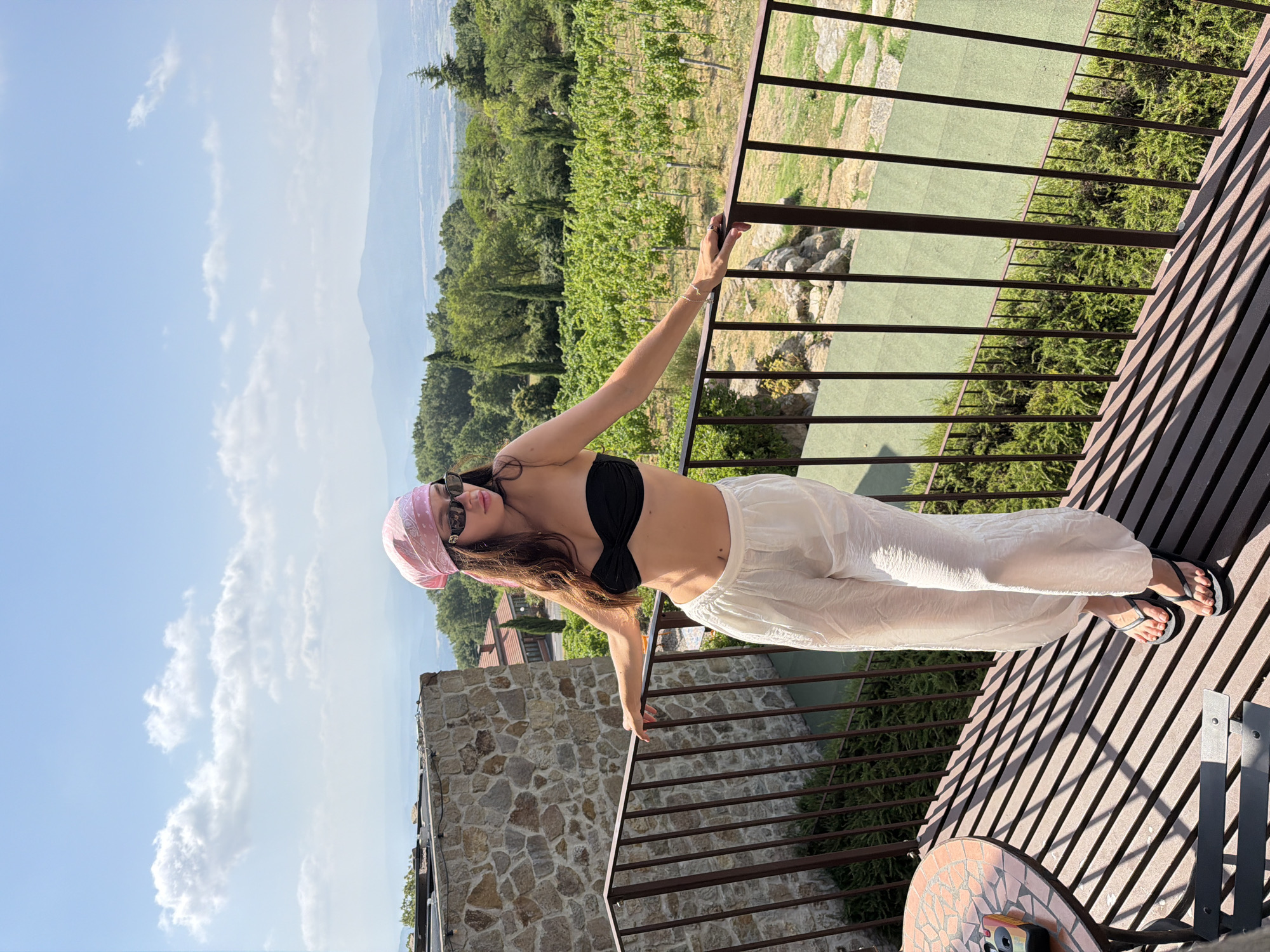 Lazy morning at a Tuscan vineyard in Sassofortino