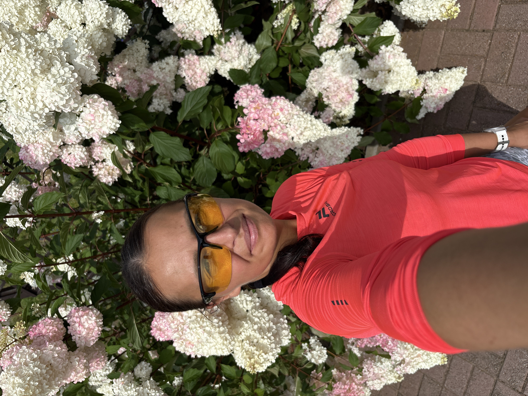 Selfies and close-ups with blooming hydrangeas in Prikamsky