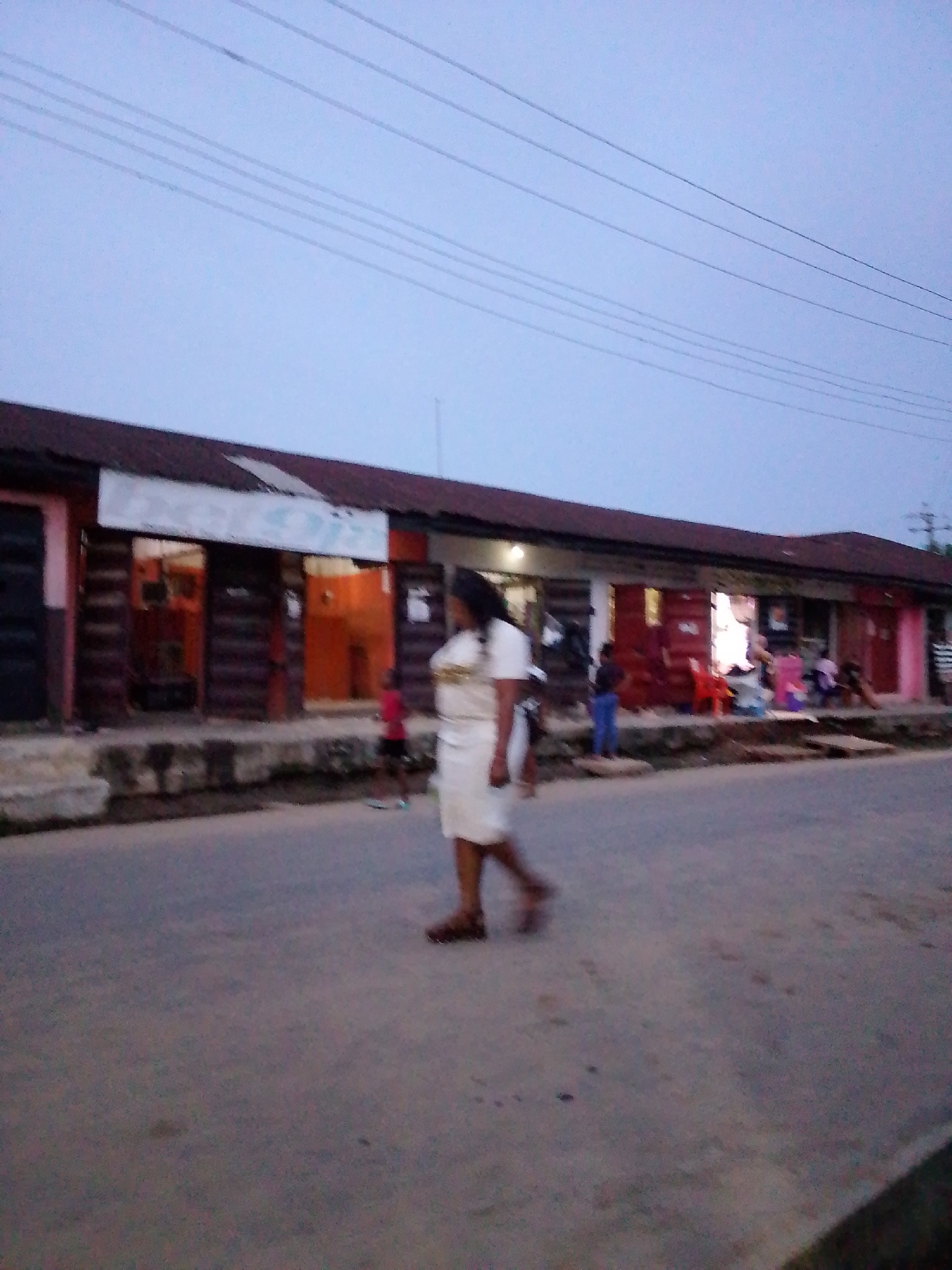 Evening street life documented in Aba, Nigeria