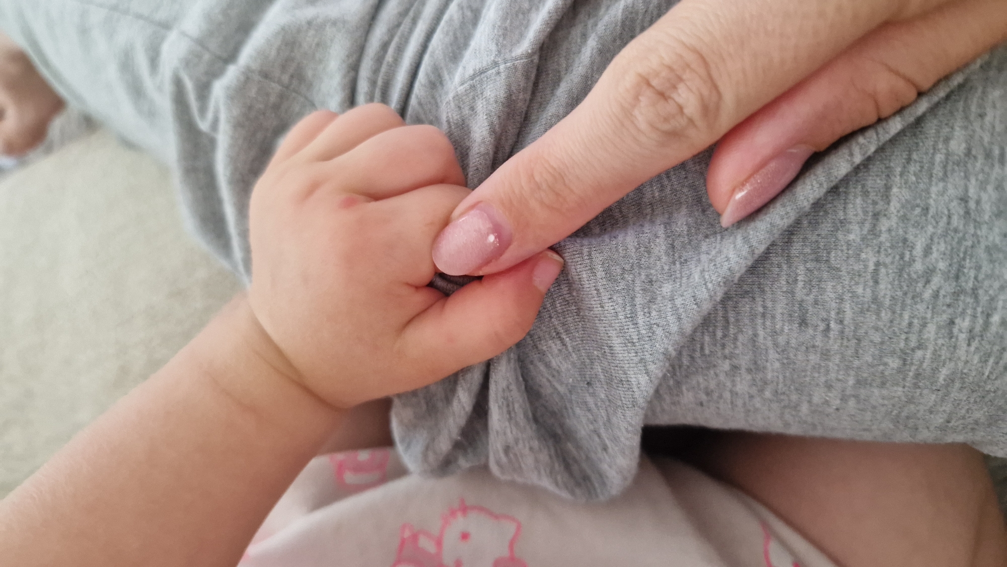 Two hands, one touch, Varna