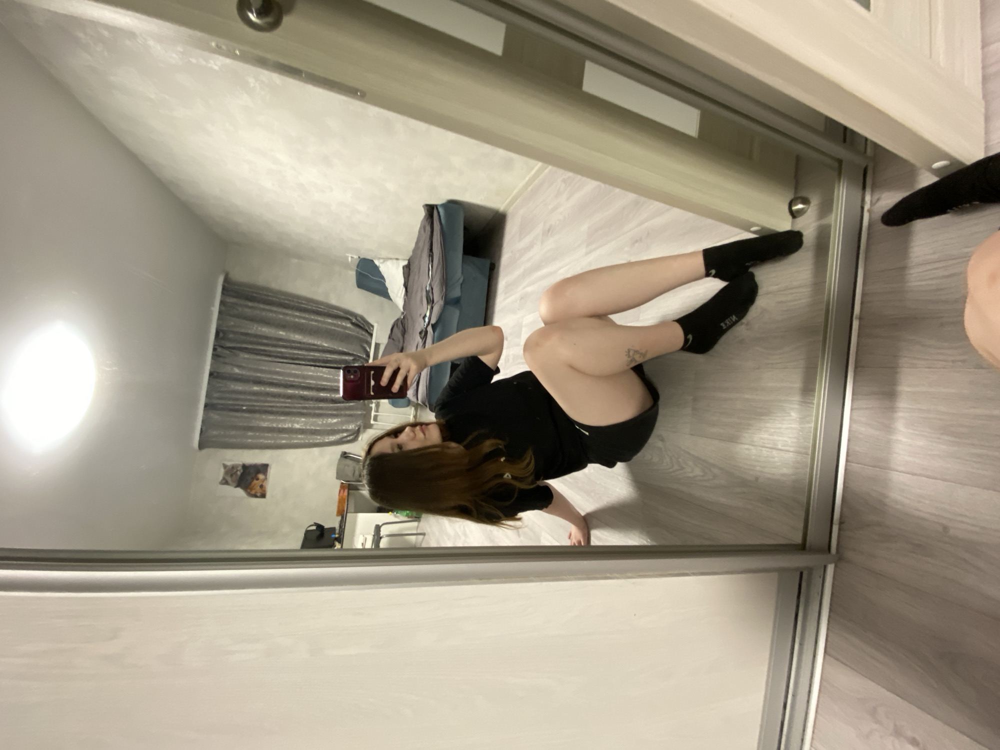 Woman takes series of mirror selfies in Chaikovsky residence