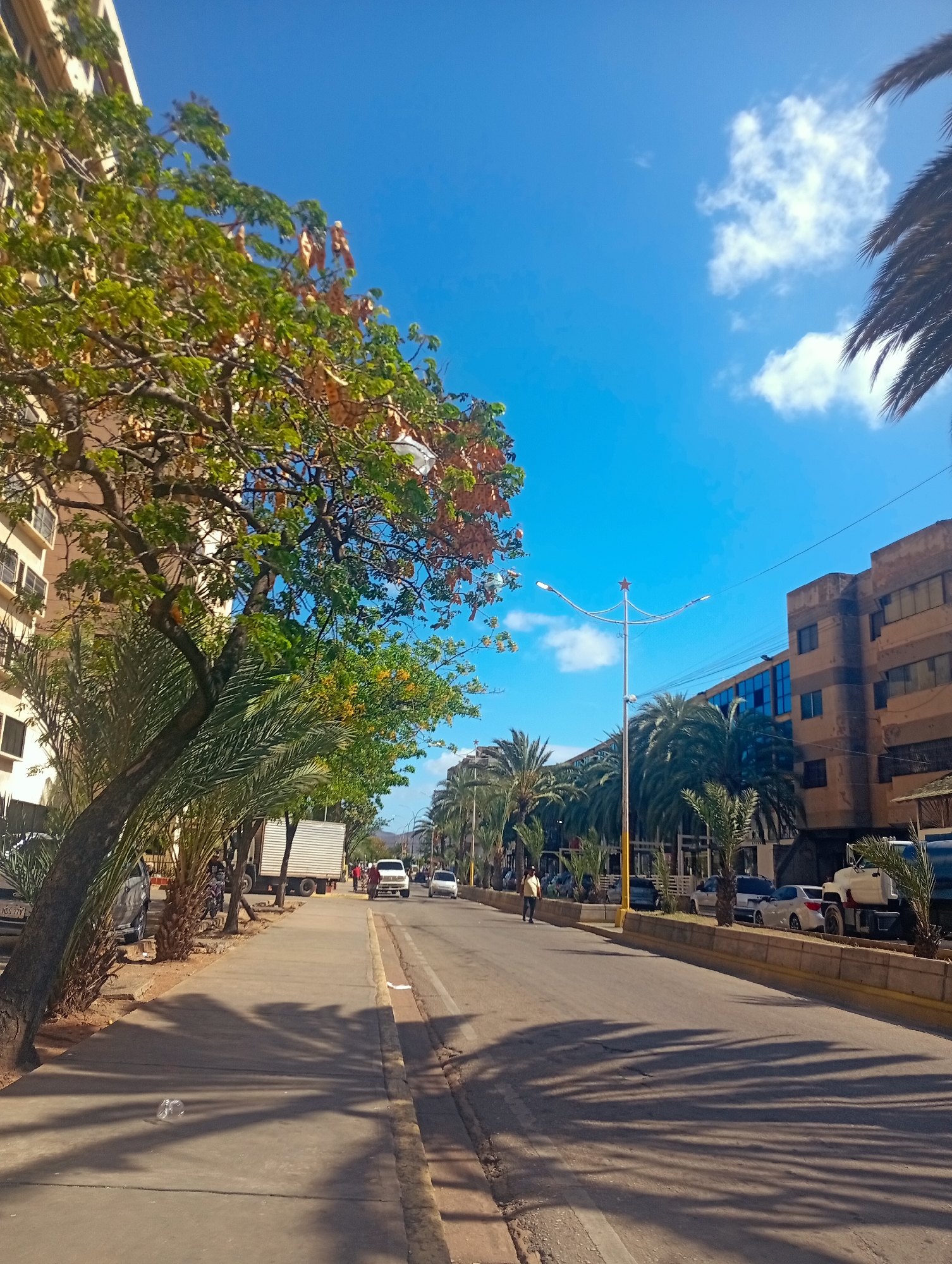 Afternoon street scenes and selfies in Juan Griego, Venezuela