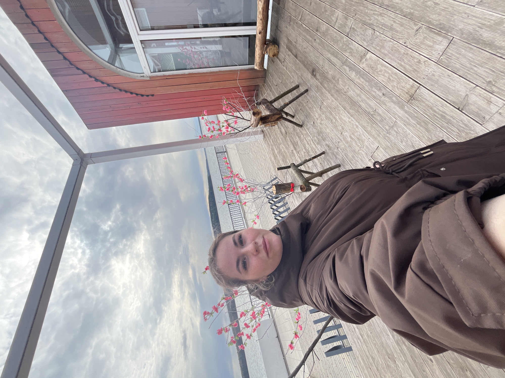 Morning scenes from Chaikovsky: climbing, selfies, and quiet moments
