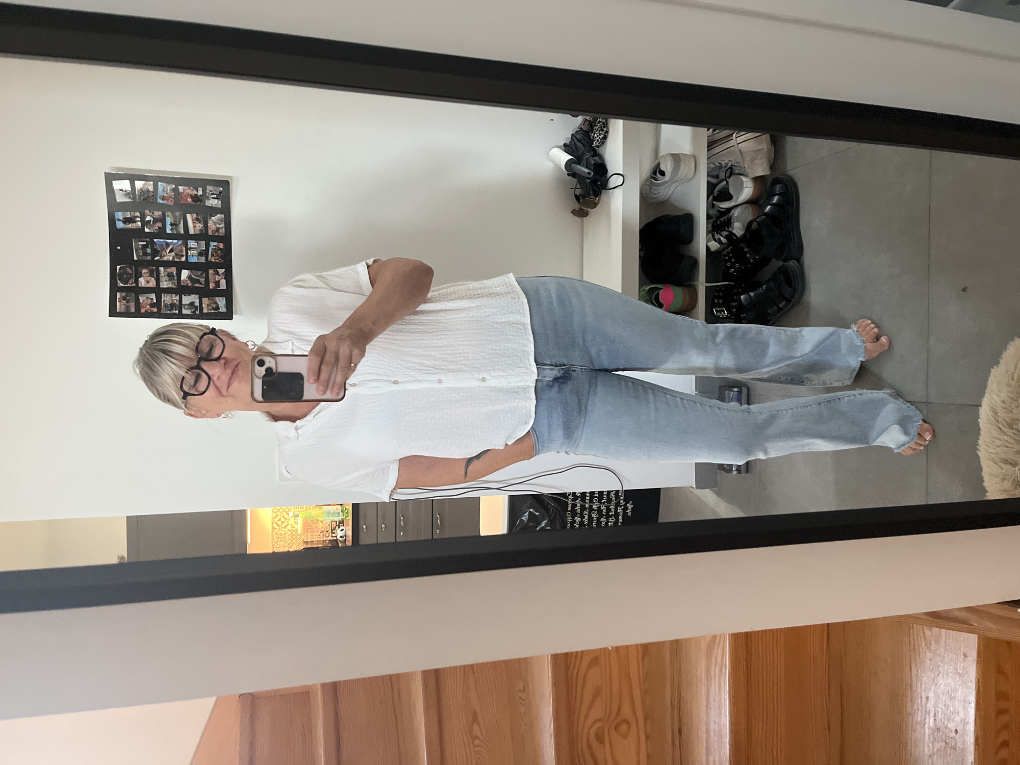 Morning coffee and a outfit check at home in Chambœuf